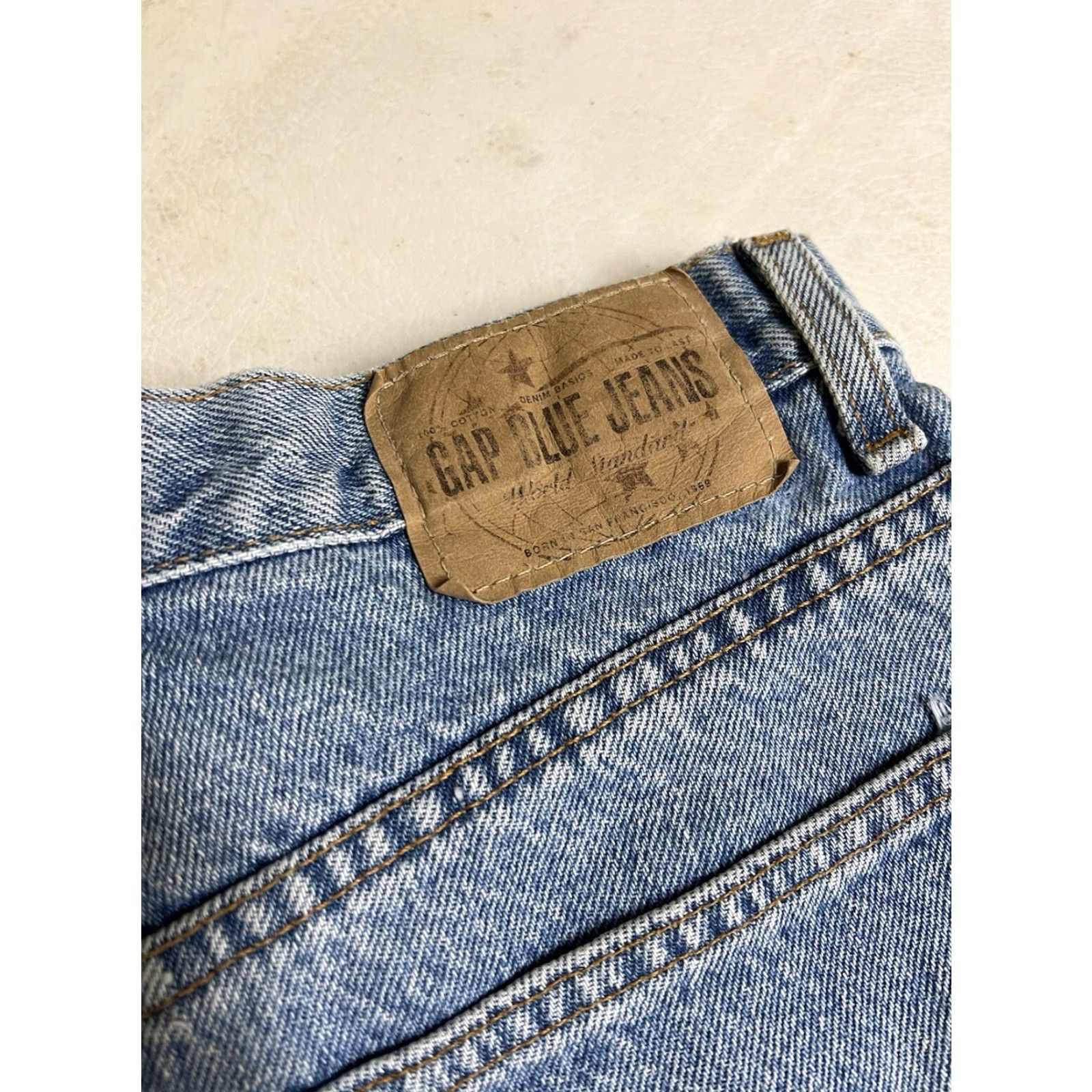Gap VINTAGE Gap Jeans Womens 10 Regular Reverse Fit Mom Light Wash Denim 90s Size 32" / US 10 / IT 46 - 3 Thumbnail