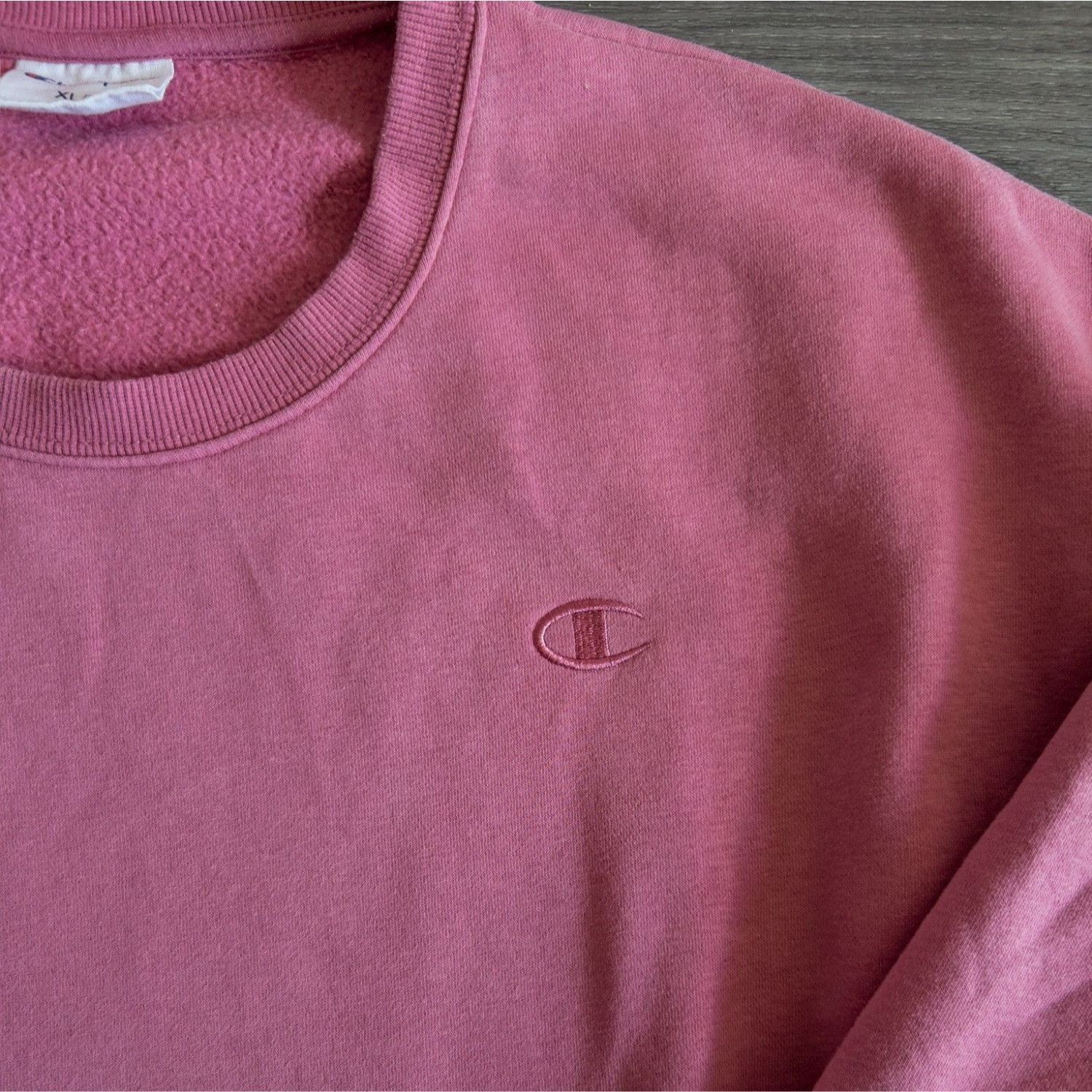 Champion Champion Pink Sweatshirt XL Size Made In Vietnam Soft Fleece Size XL / US 12-14 / IT 48-50 - 2 Thumbnail