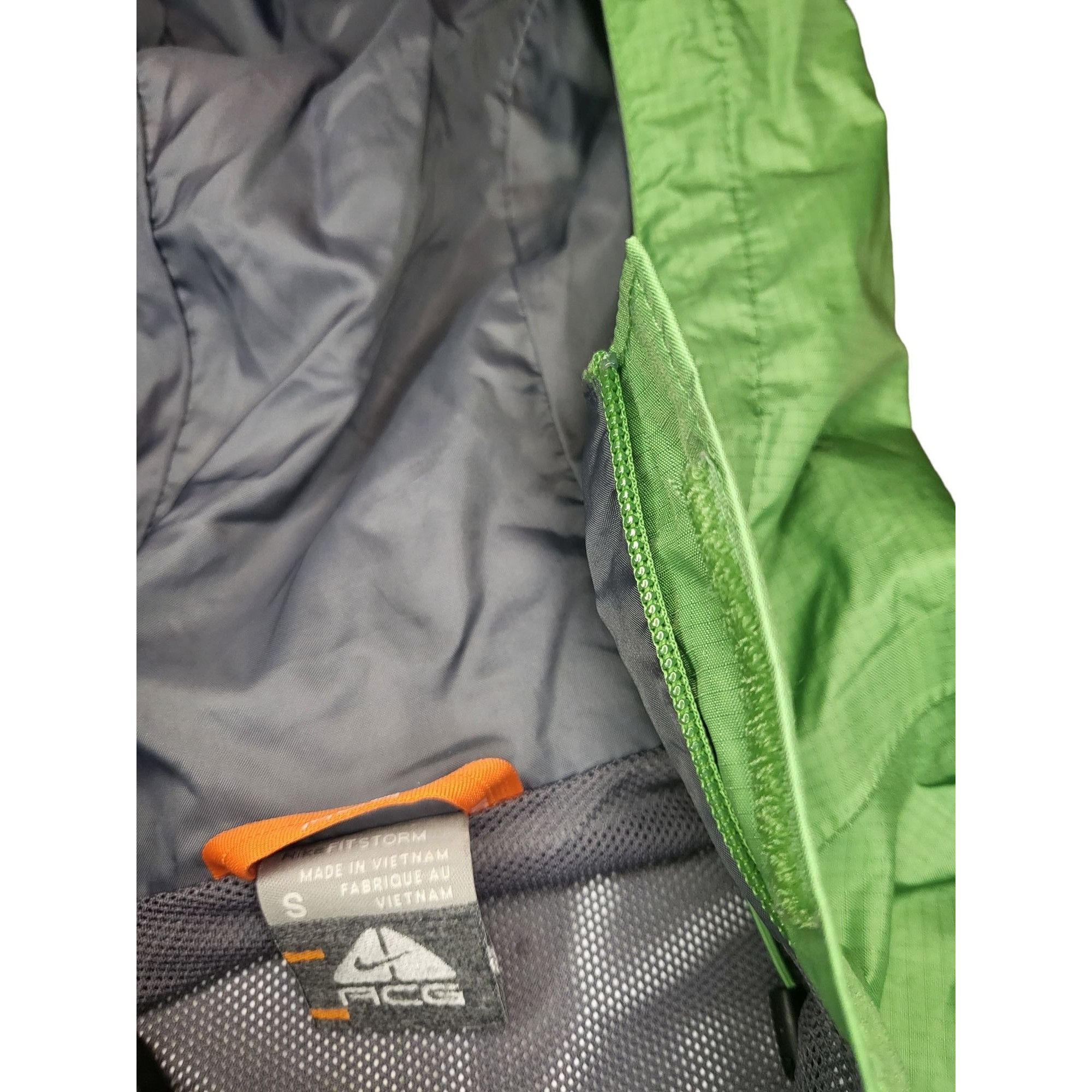 Nike Nike ACG Fit Storm Green Hooded Jacket Women Sz S Button Up Size S / US 4 / IT 40 - 6 Thumbnail