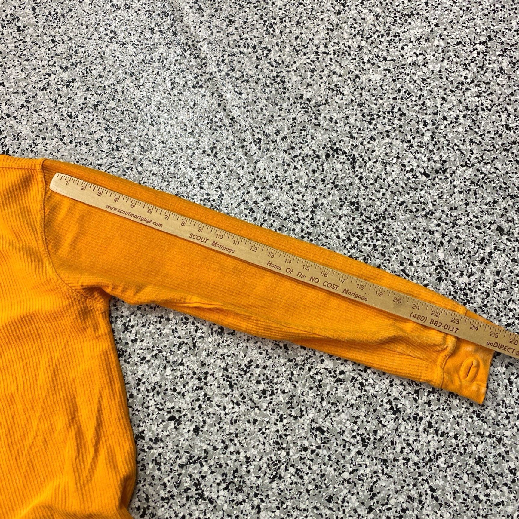 NCAA VINTAGE? (No) Three Square Tennessee Vols Shirt Mens Large Orange NCAA Football Long Sleeve Size US L / EU 52-54 / 3 - 6 Thumbnail