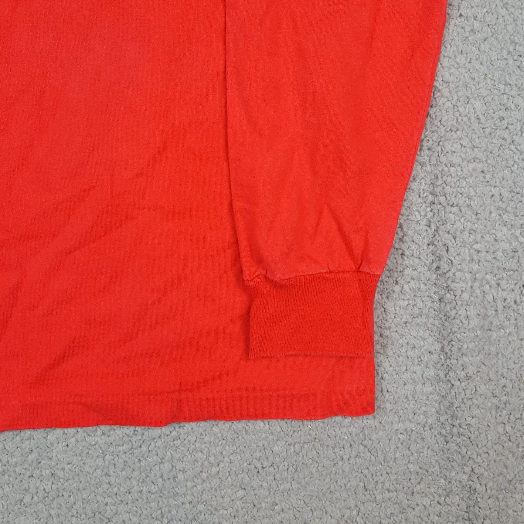 Anvil Vintage 90s Las Vegas Riviera Casino Long Sleeve T-Shirt Men S Red Casino Cards Y2K Size US S / EU 44-46 / 1 - 4 Thumbnail