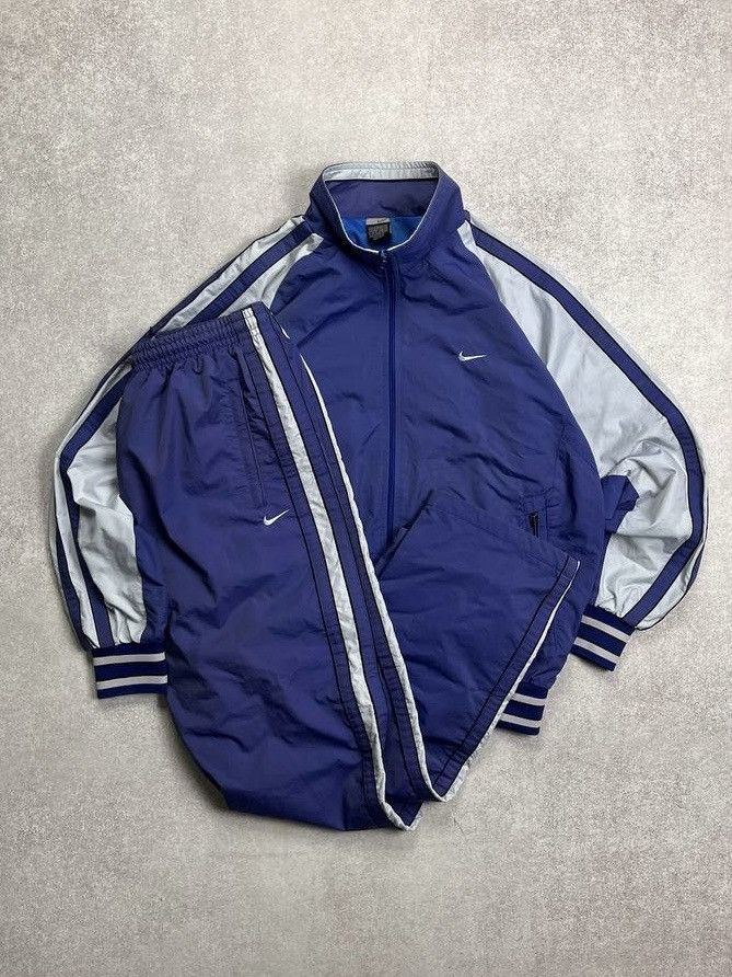 Other Vintage Nike Swoosh Nylon Tracksuit Y2K M Size US M / EU 48-50 / 2 - 1 Thumbnail