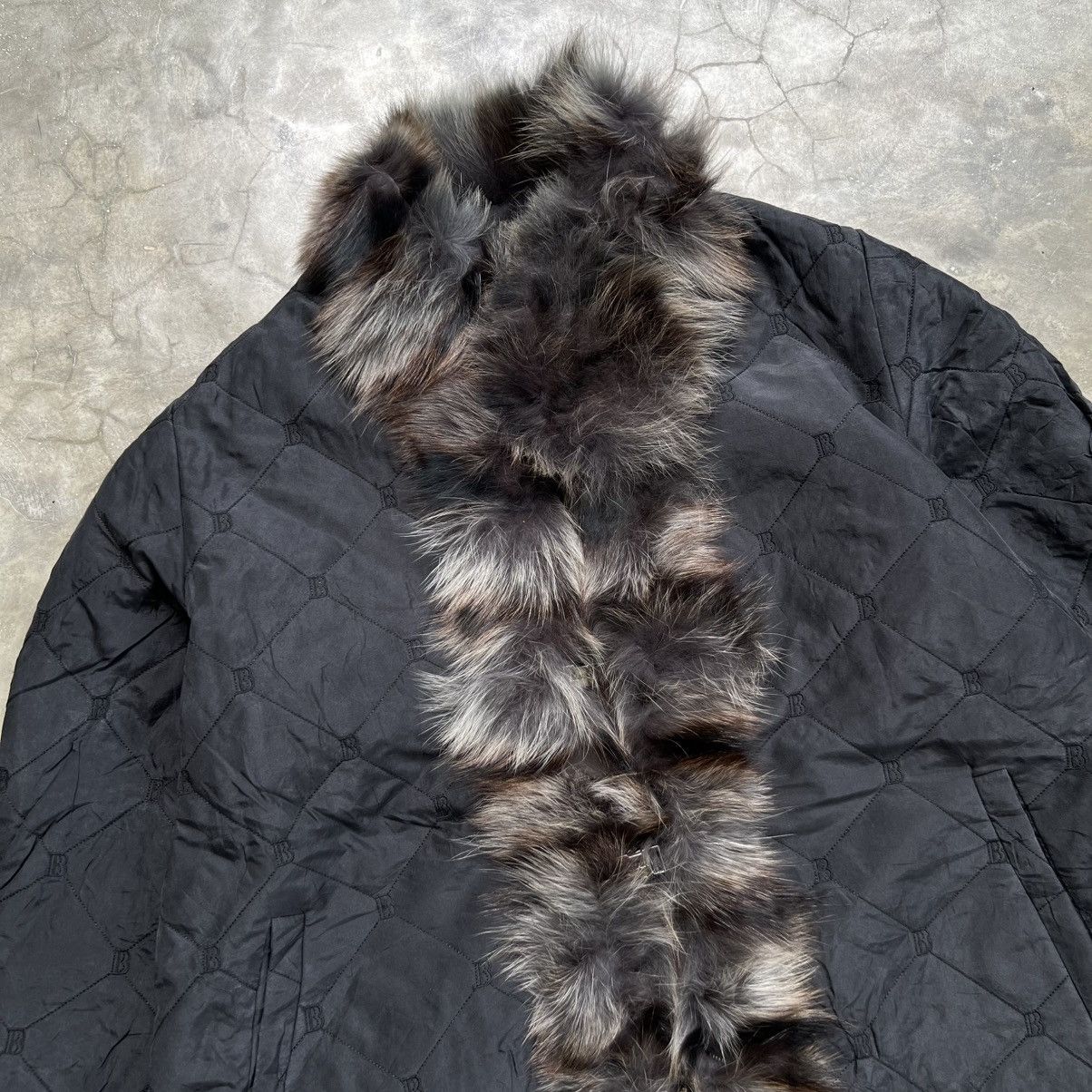 Balmain Vintage Balmain Reversible Monogram Fox Fur Silk Jacket Size US XL / EU 56 / 4 - 4 Thumbnail