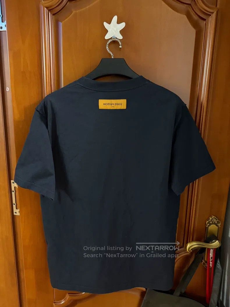 Louis Vuitton Louis Vuitton Embossed logo short sleeve Size US XXL / EU 58 / 5 - 2 Thumbnail