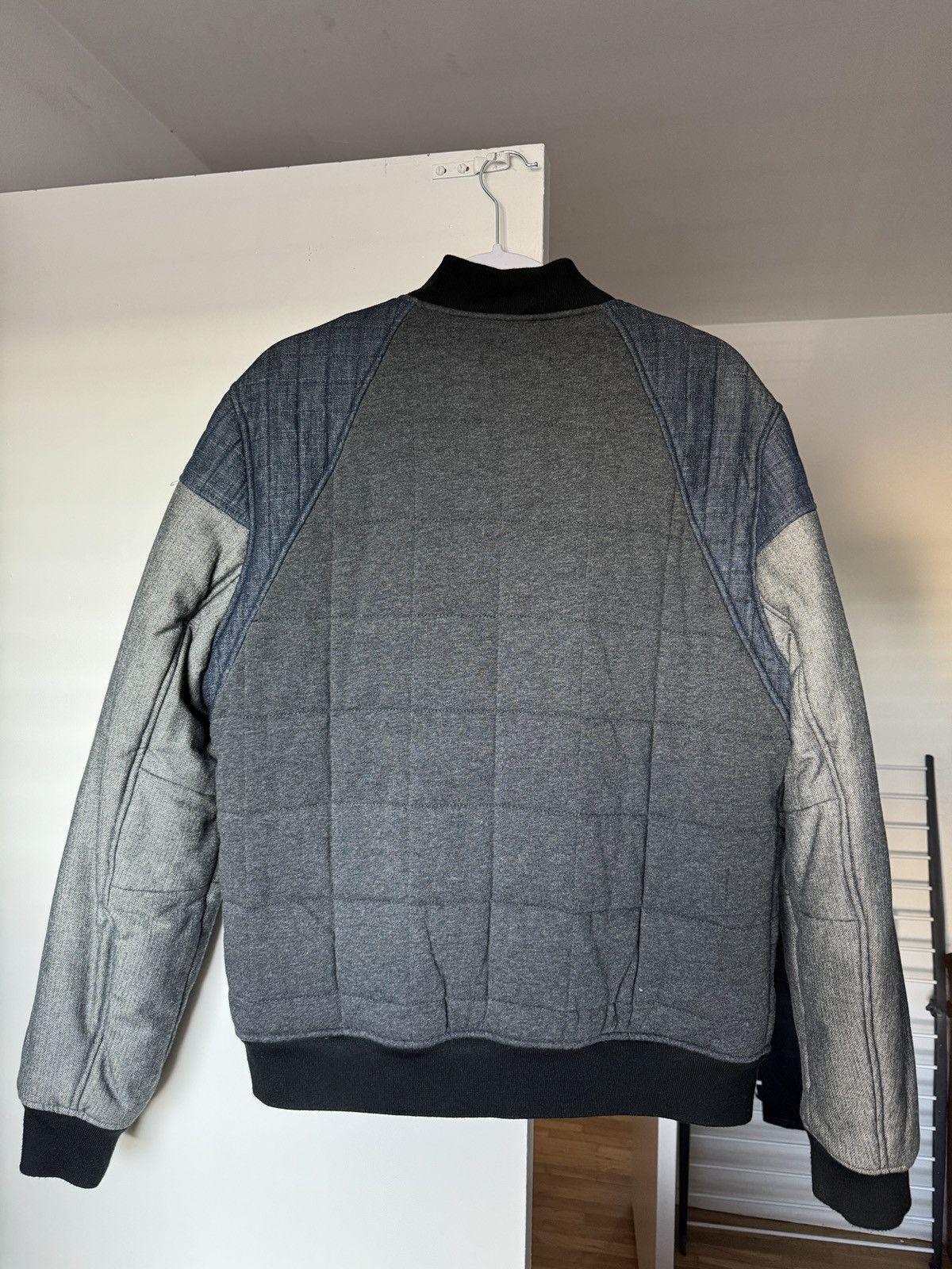 Calvin Klein Calvin Klein Quilted Bomber Jacket Size US M / EU 48-50 / 2 - 2 Thumbnail