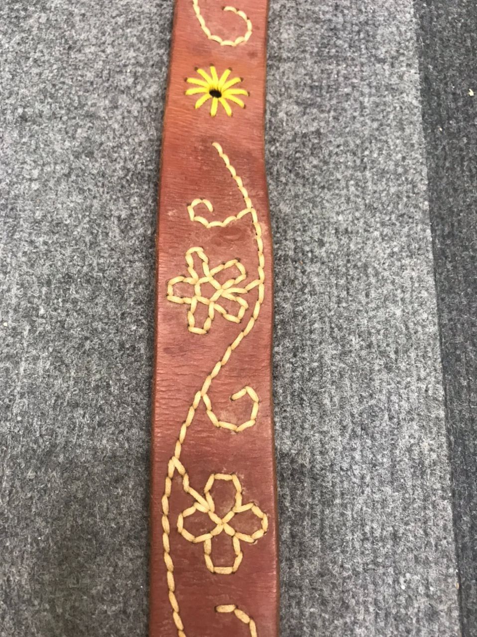 Levi's × Vintage Levis Leather Belt with Floral Stitch Size ONE SIZE - 4 Thumbnail