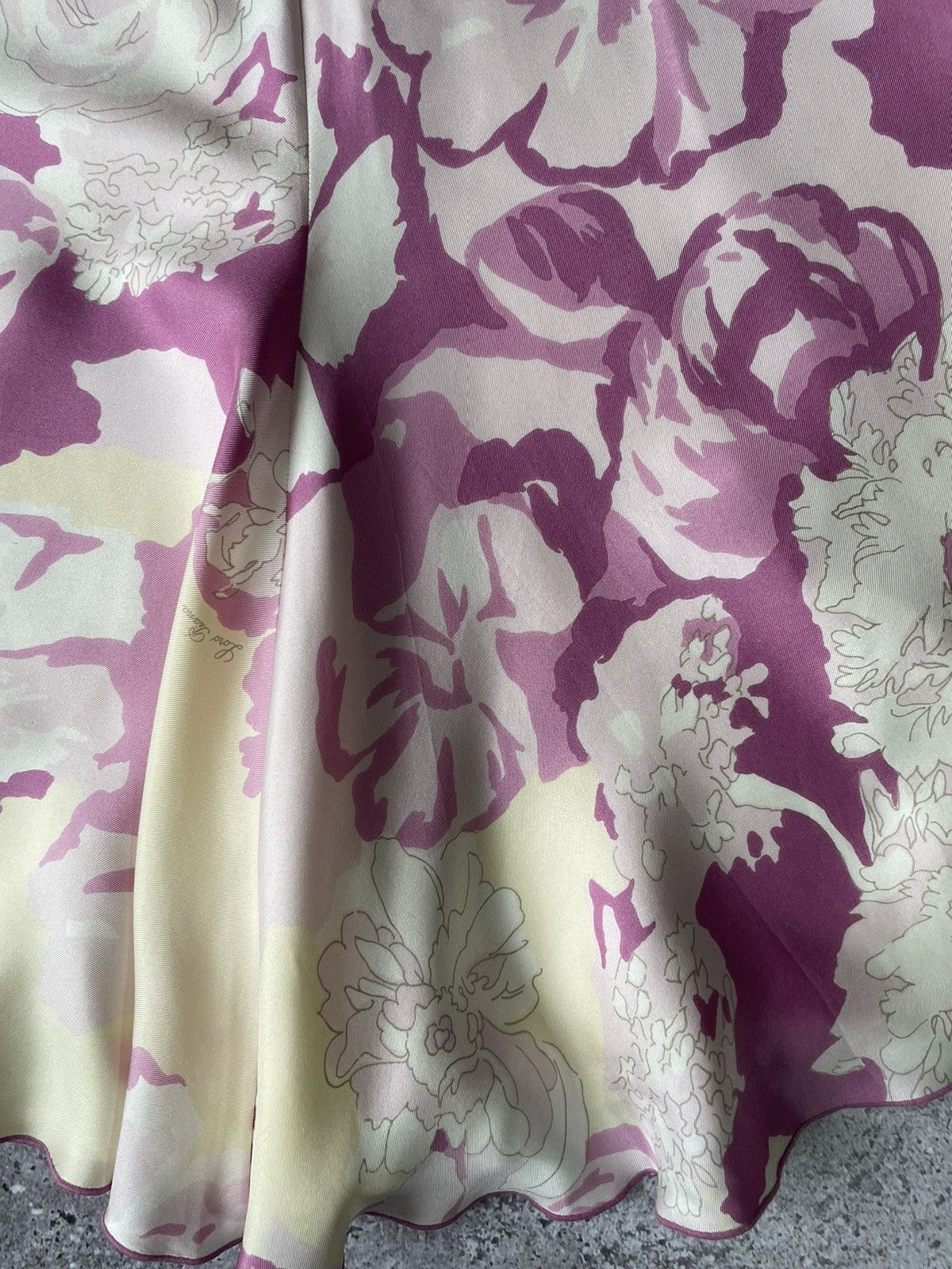 Loro Piana Loro Piana 100% Silk Floral Skirt Made In Italy Size 30" / US 8 / IT 44 - 9 Thumbnail