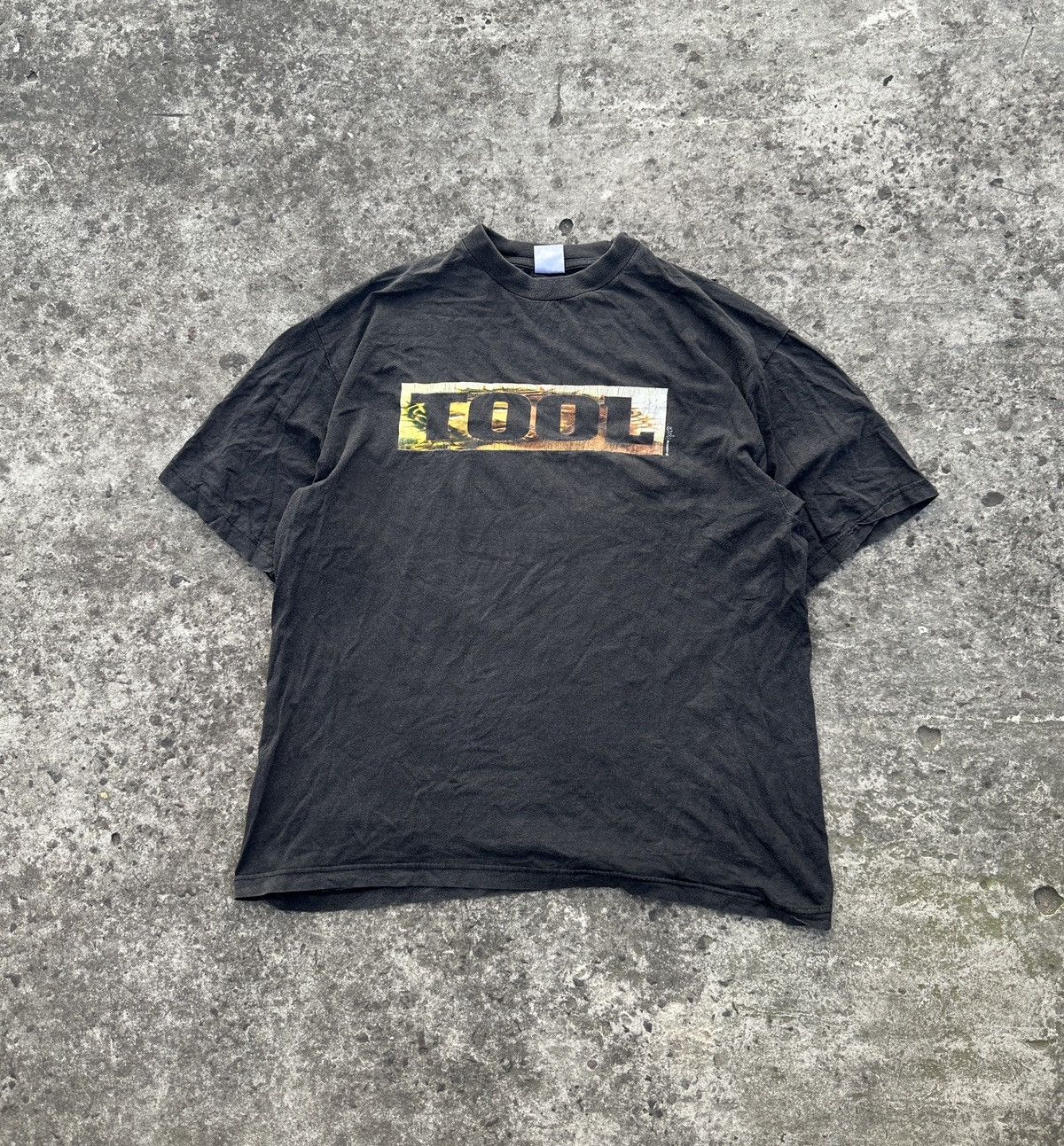 Band Tees Vintage TOOL Band T-Shirt 1993 All Indians No Chiefs Rare XL Size US XL / EU 56 / 4 - 1 Thumbnail