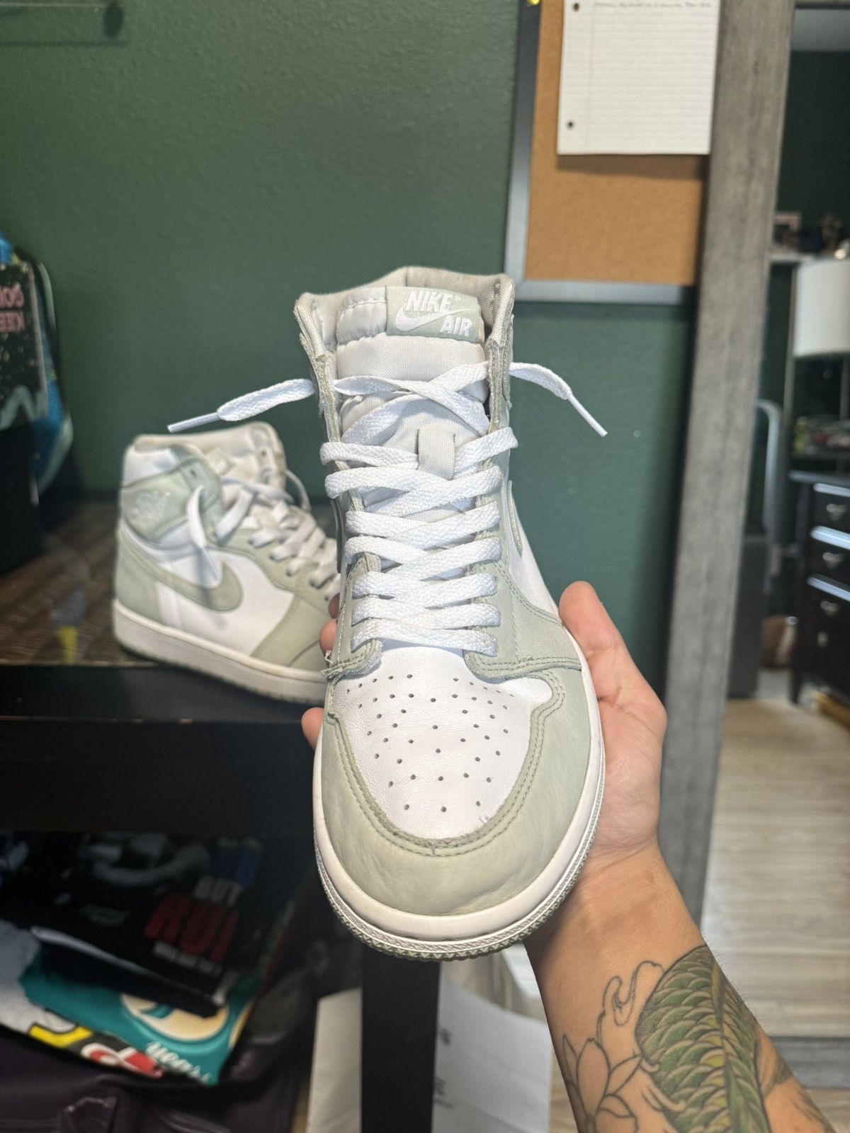 Jordan Brand × Nike WMNS Jordan 1 ‘Sea foam’ 2021 Size US 7.5 / EU 40-41 - 2 Thumbnail