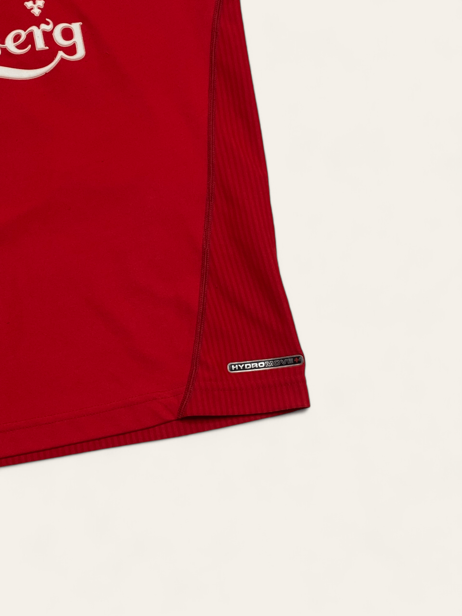 Vintage 1996 Vintage LIVERPOOL HENCHOZ Red Soccer Football Jersey Size US S / EU 44-46 / 1 - 3 Thumbnail