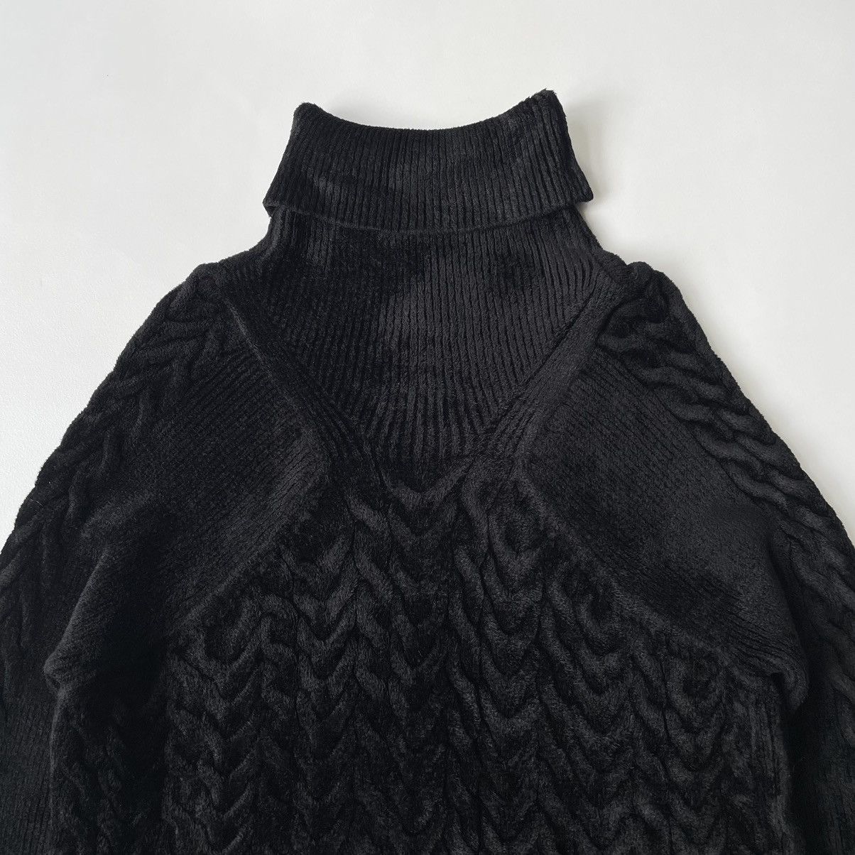 Haider Ackermann Black Chenile Chevron Velvet Sweater Size US S / EU 44-46 / 1 - 13 Thumbnail