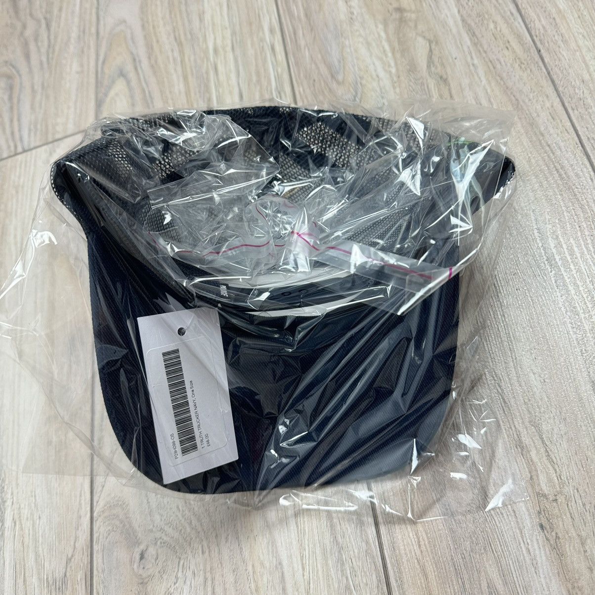 Palace Palace 1 Truth Trucker Mesh Hat White/Navy Deadstock DS Size ONE SIZE - 9 Thumbnail