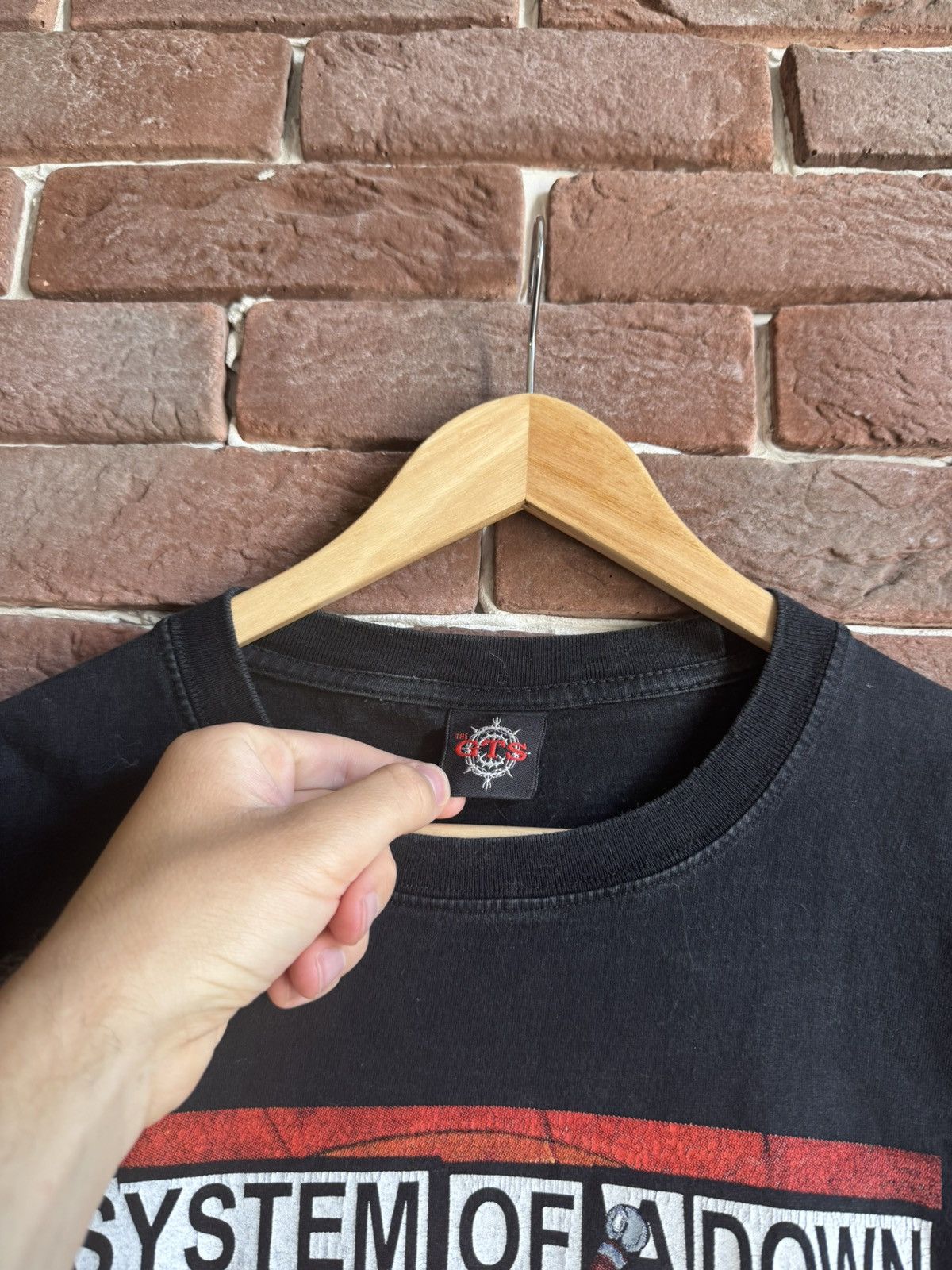 Band Tees Vintage 00s System Of A Down Mushroom Band T-shirt Nu Metal Size US L / EU 52-54 / 3 - 6 Thumbnail