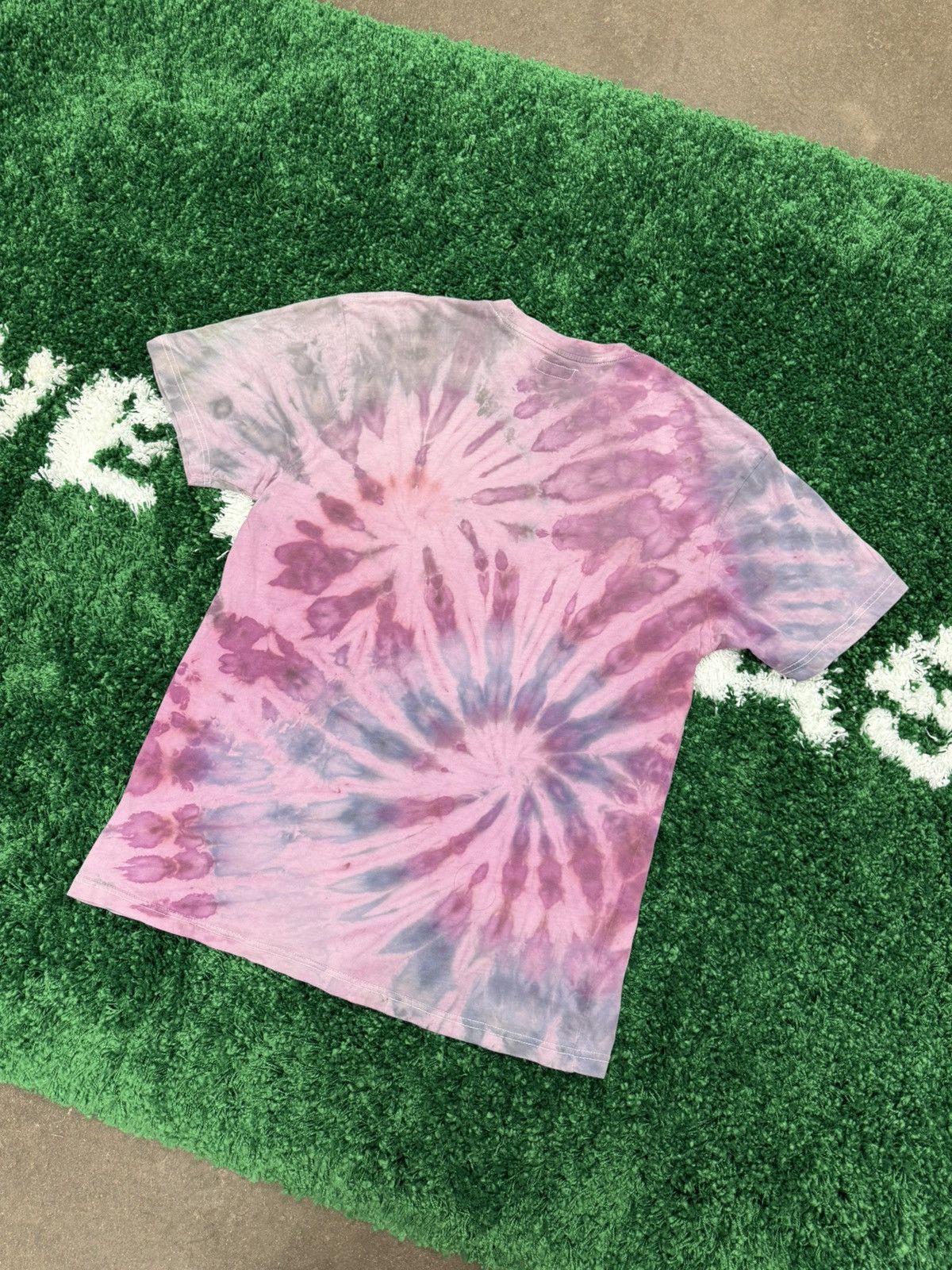Market Chinatown Market " Born Again Christian Dior " Tie Dye Tee Size US XL / EU 56 / 4 - 6 Thumbnail