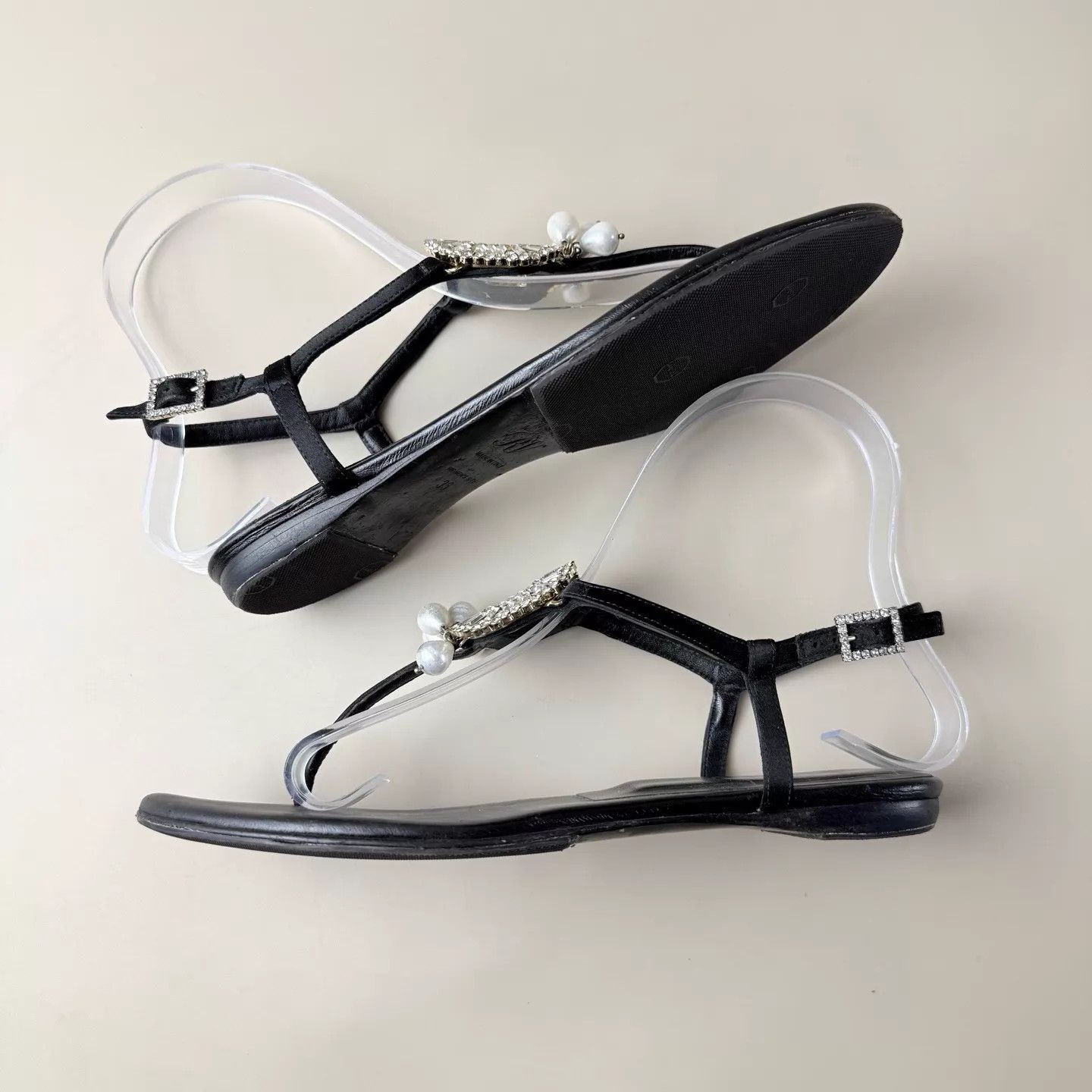 Roger Vivier Roger Vivier blk cryst bck sandals 35 95 YLP4915 Size US 4.5 / IT 34.5 - 6 Thumbnail
