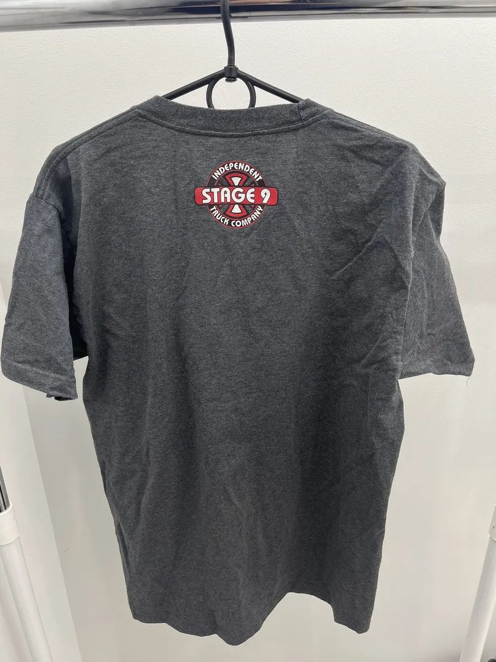 Independent Trading Co. Vintage 90s Independent Skate Trucks Company Tee T-Shirt Size US L / EU 52-54 / 3 - 3 Thumbnail