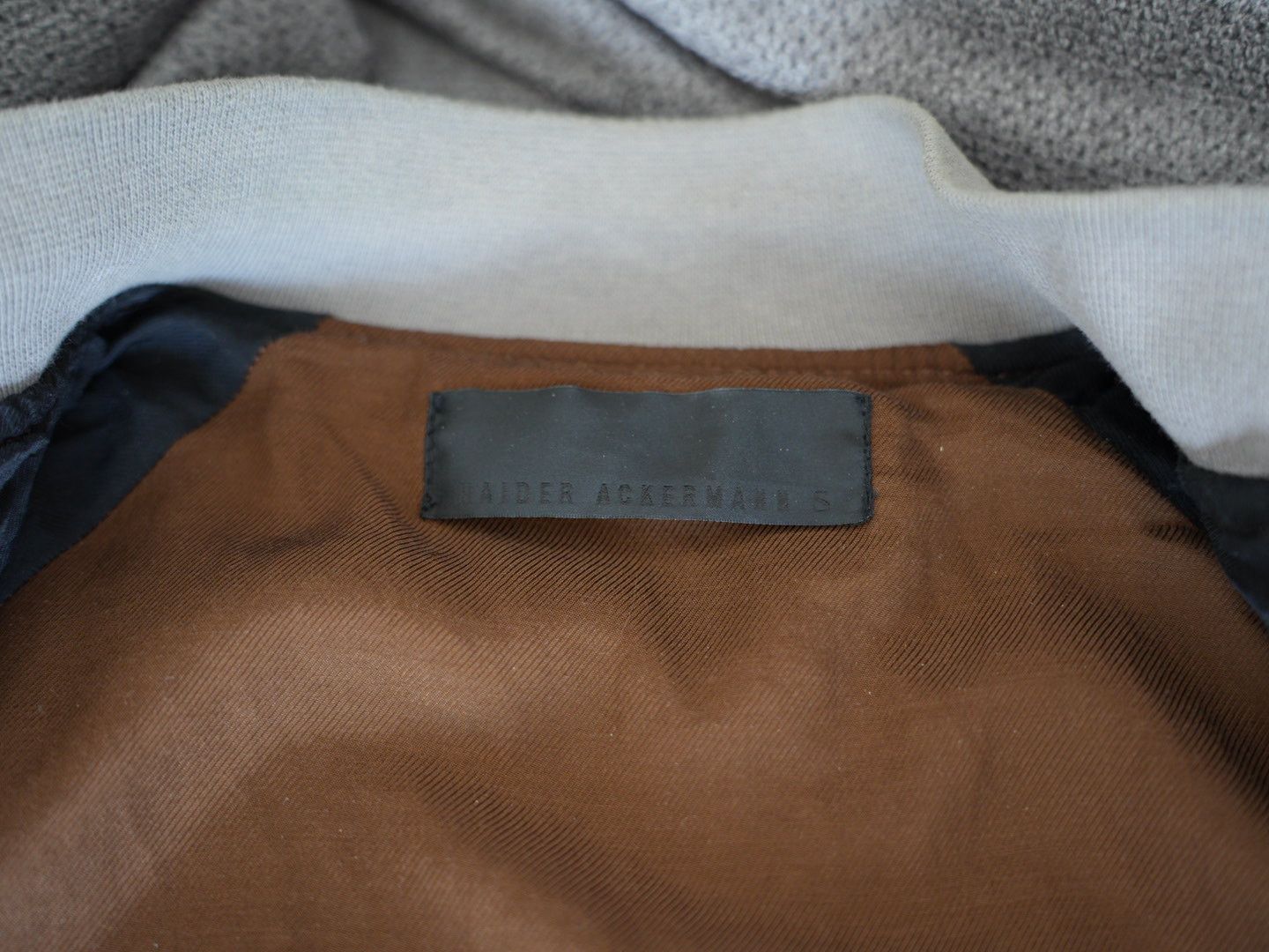 Haider Ackermann Haider Ackermann Quilted Velvet Jacket Size US S / EU 44-46 / 1 - 3 Thumbnail
