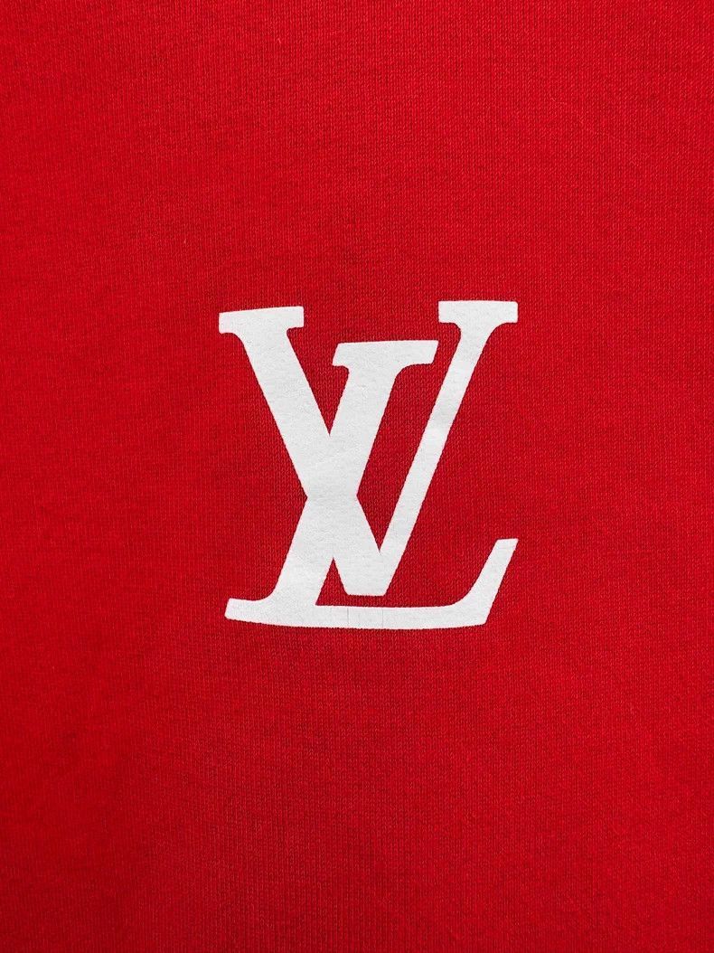 Louis Vuitton Louis Vuitton Red Sweatshirt XXL Size -2505 Size US XXL / EU 58 / 5 - 5 Thumbnail