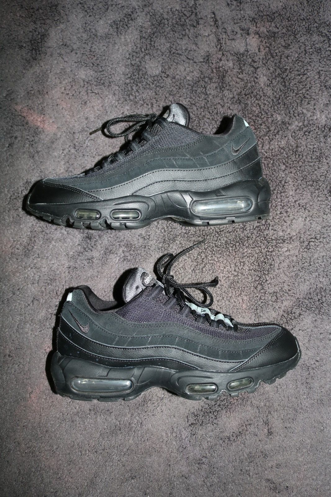 Nike Nike Air Max 95 OG Size US 9.5 / EU 42-43 - 1 Thumbnail