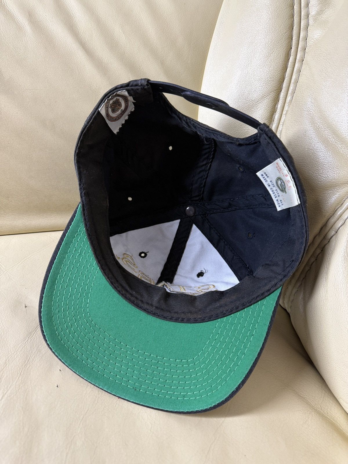 NHL Vintage NHL Sun Faded Snap Back Dallas Stars 90s Cap Size ONE SIZE - 12 Thumbnail