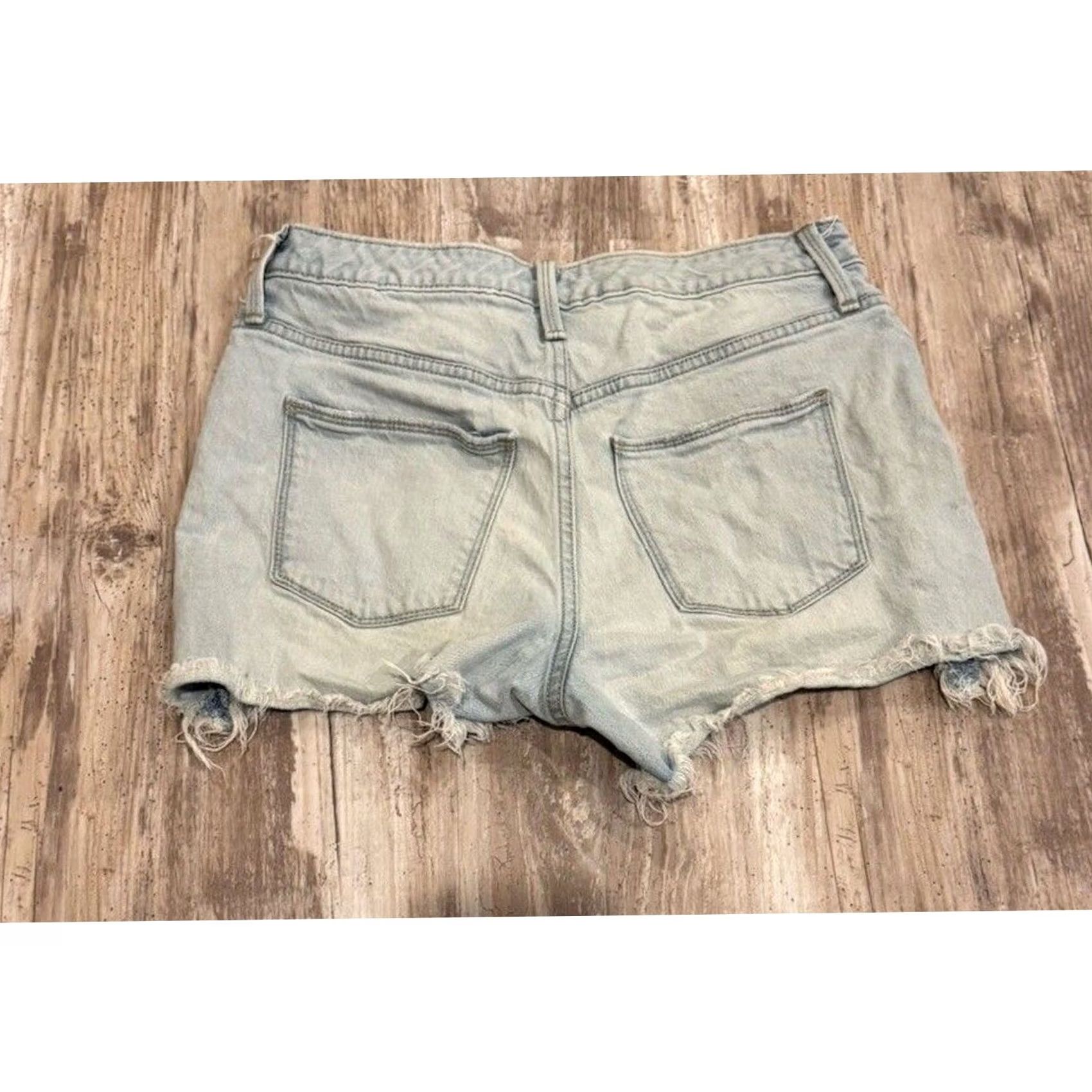 Vintage Universal Thread Women's Light Wash Denim Shorts Size 4/27 Size 27" / US 4 / IT 40 - 2 Thumbnail