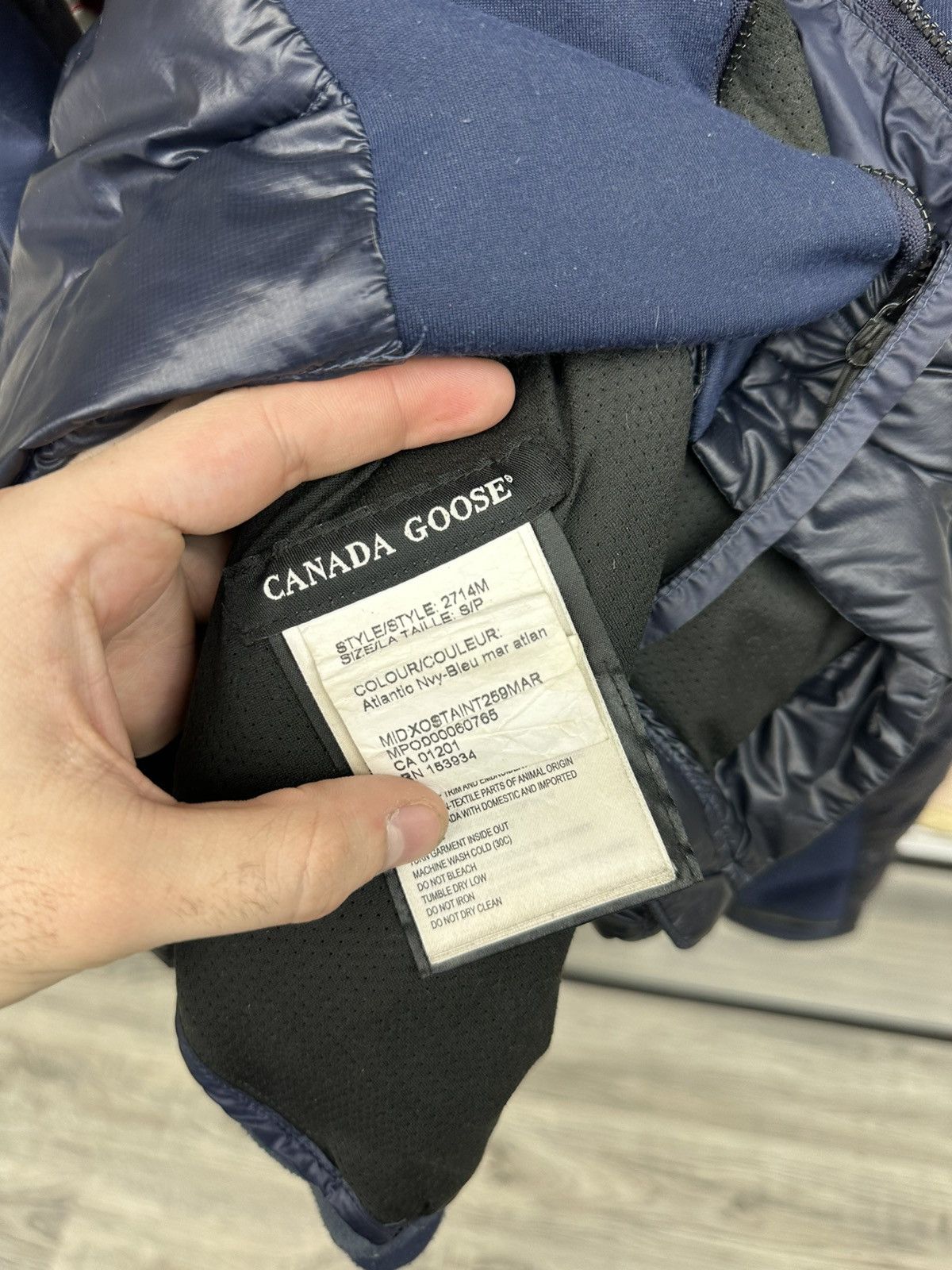 Canada Goose Canada Goose - HyBridge Lite Jacket (Navy) Size US S / EU 44-46 / 1 - 3 Thumbnail