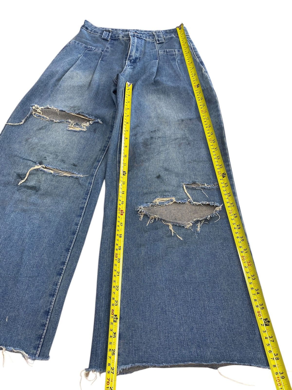 Other Dazy Distressed Hairy Leg Style Baggy Jeans Size US 27 - 6 Thumbnail