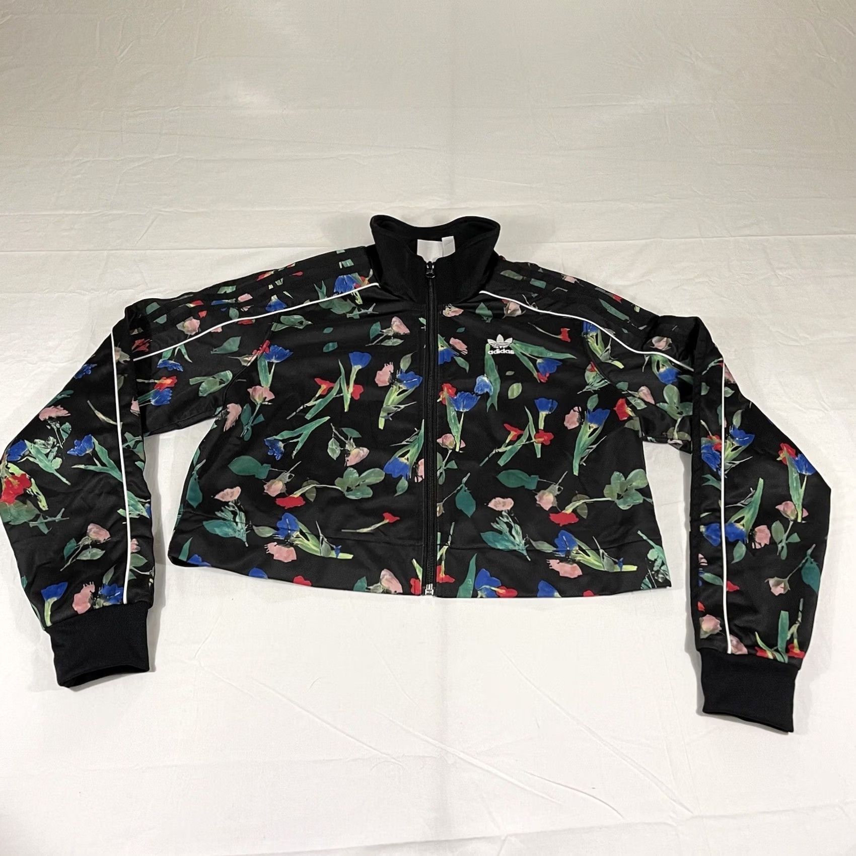 Adidas Adidas Women's XS Cropped Track Jacket Full Zip Floral AOP Bellista EC5772 Size XS / US 0-2 / IT 36-38 - 2 Thumbnail
