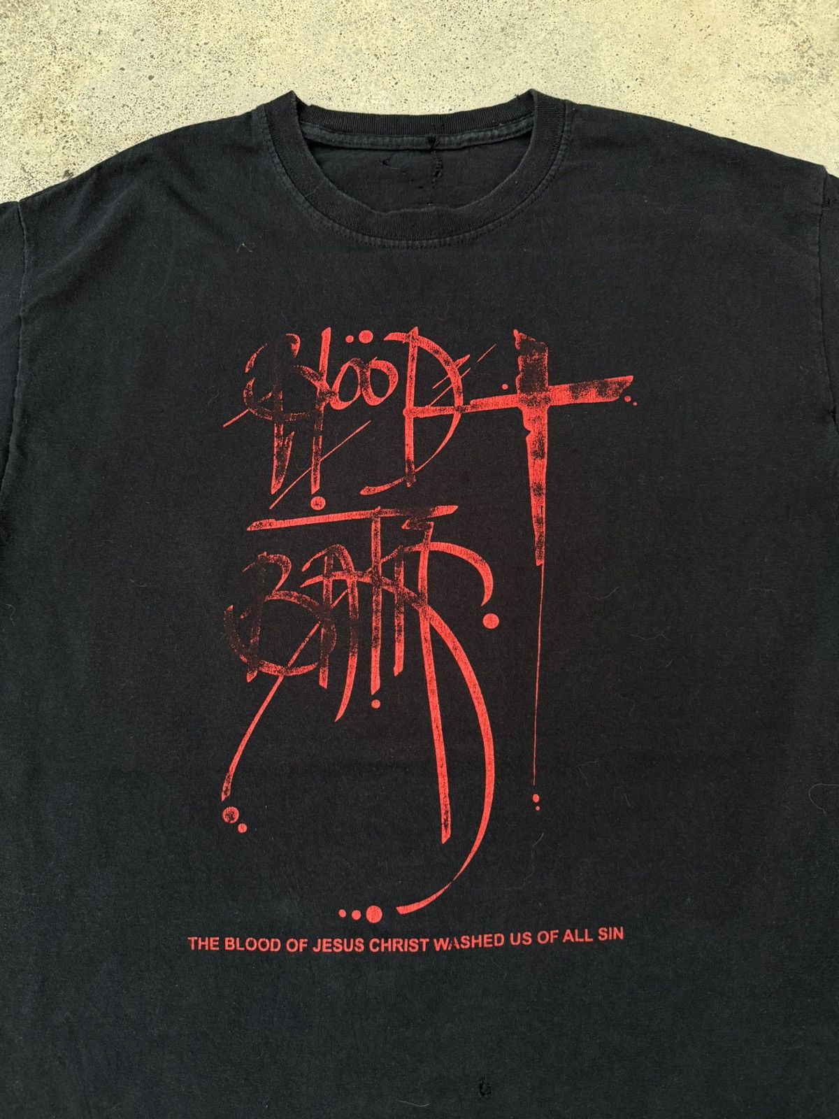 Vintage Distressed Blood of Jesus Washed Us of All Sin Size US L / EU 52-54 / 3 - 2 Thumbnail