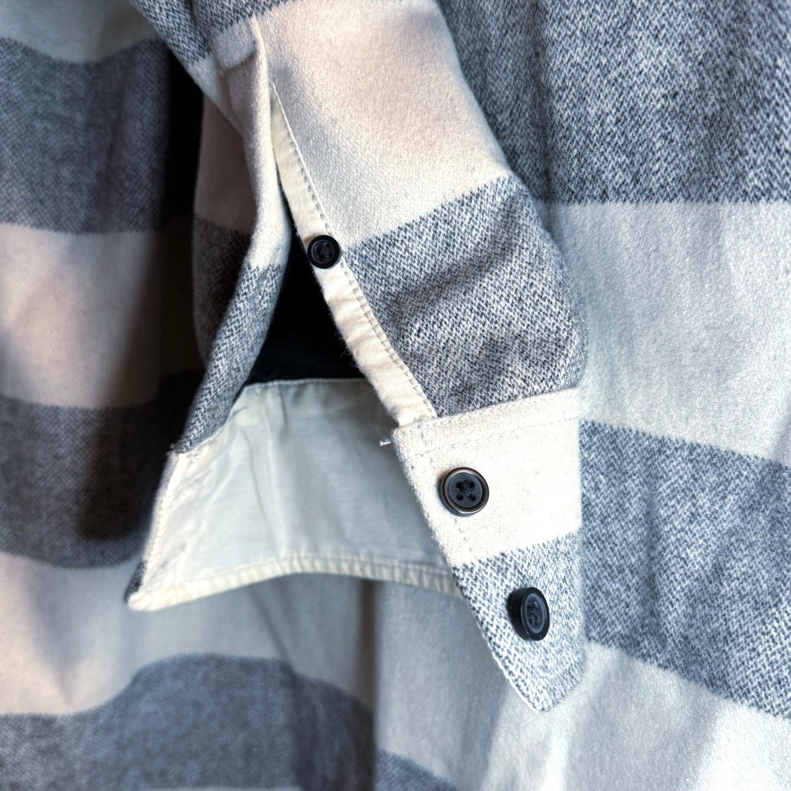 Burton Burton Durable Goods Wool Button-up flannel Jacket • Small Size US S / EU 44-46 / 1 - 8 Thumbnail