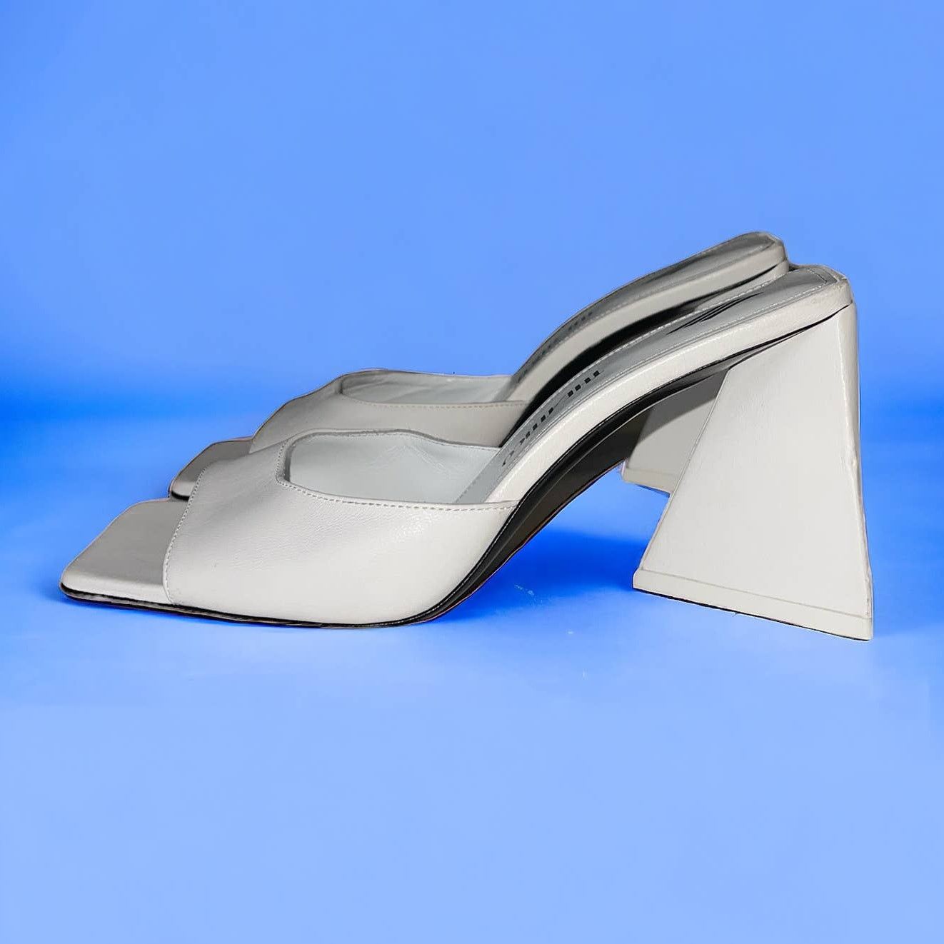 The Attico NEW Attico Devon White Open Toe Mules Size 38 Sandals Heels Size US 7.5 / IT 37.5 - 1 Thumbnail