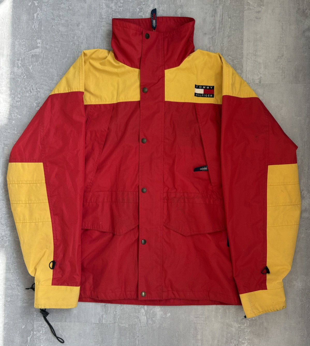 Tommy Hilfiger Vintage Tommy Hilfiger Gore-Tex Rain Jacket Size US L / EU 52-54 / 3 - 1 Thumbnail