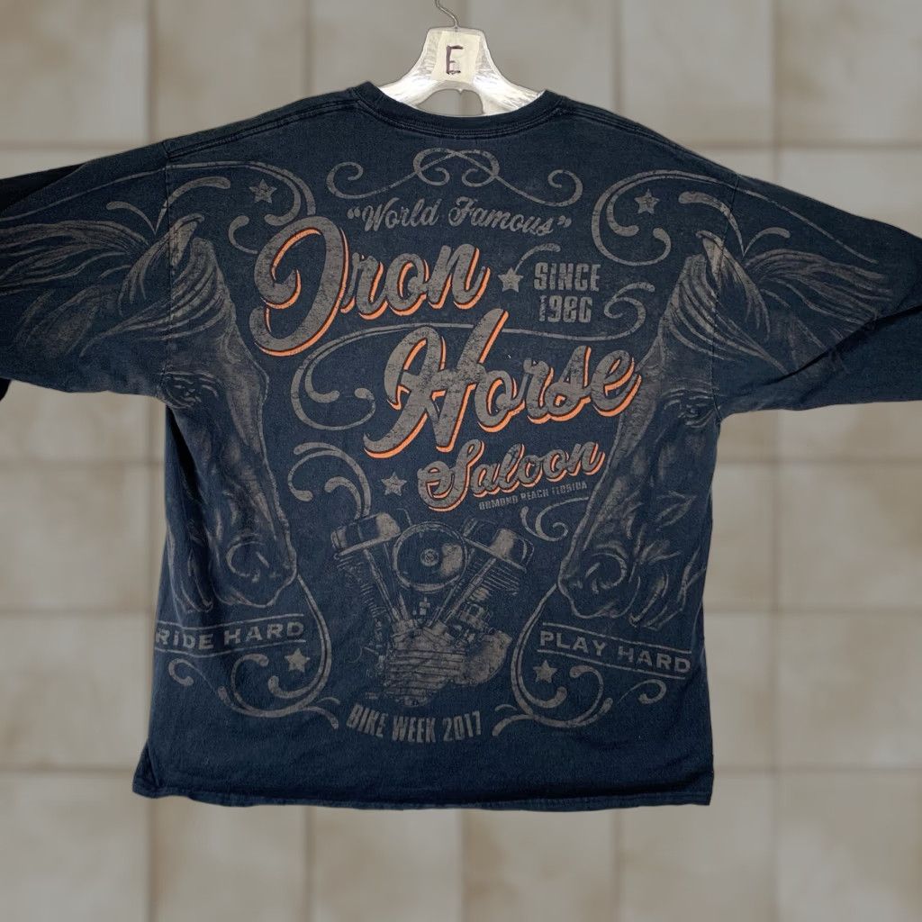 Gildan VINTAGE Iron Horse Saloon Shirt Mens XL Black Graphic T-Shirt Biker Horse Florida 2017 Bike Week Size US XL / EU 56 / 4 - 1 Thumbnail