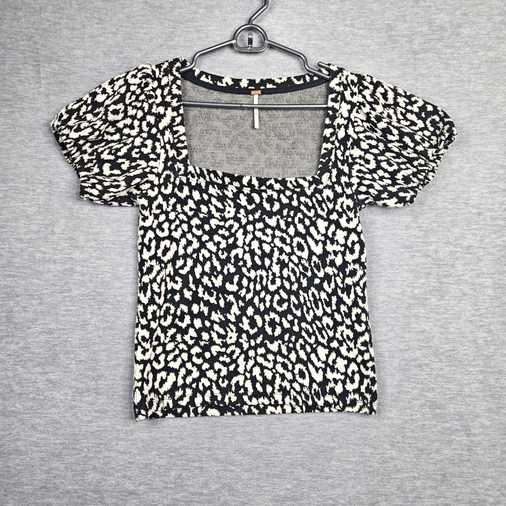 Free People Free People Short Sleeve Top Leopard Printed Size S Multicolor Women's Regular XS? (Oops: final) Size 28" / US 6 / IT 42 - 2 Thumbnail