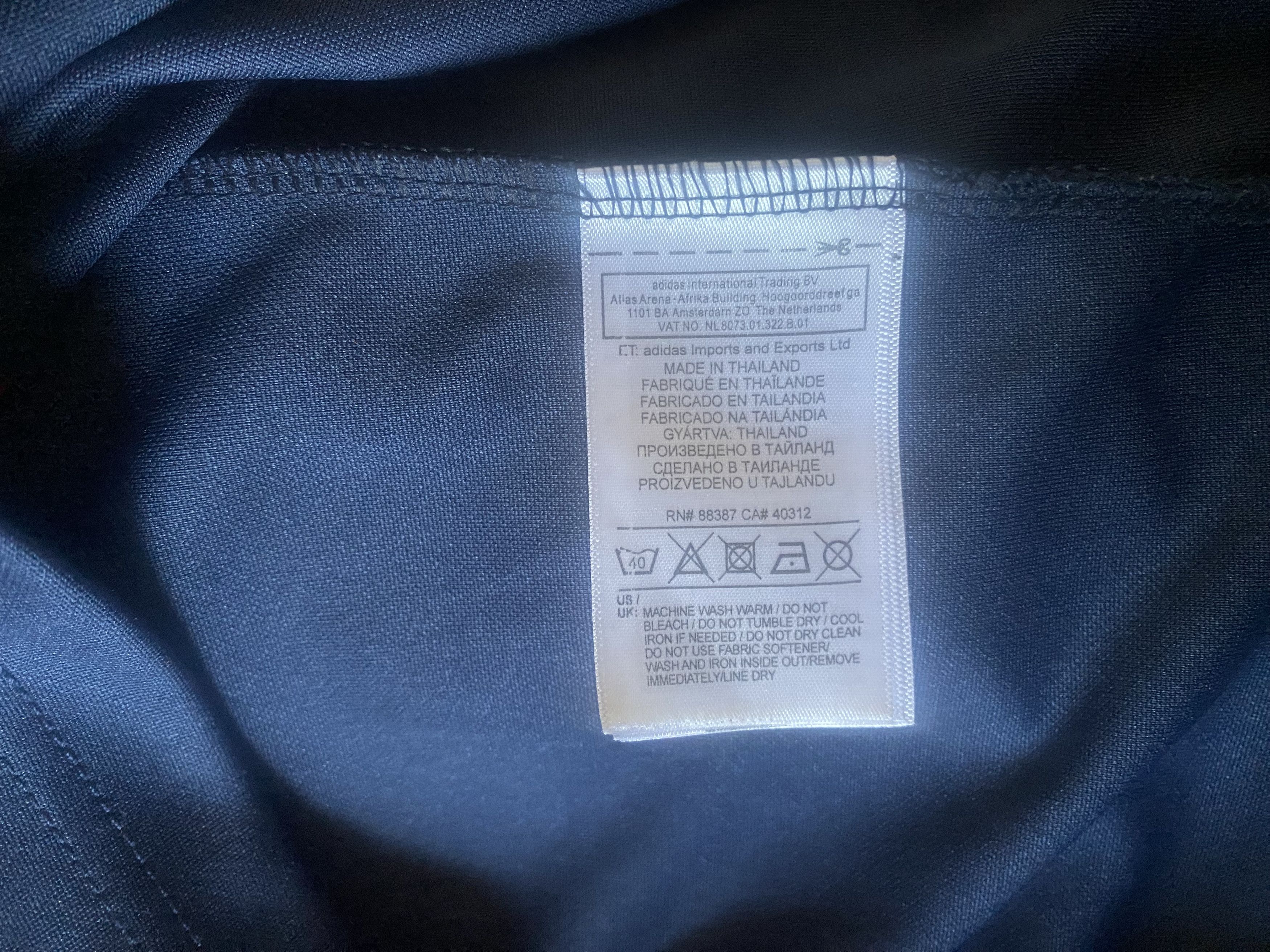 Adidas ARSENAL LONDON F.C. adidas training sweatshirt - XL - UNIQUE Size US XL / EU 56 / 4 - 5 Thumbnail