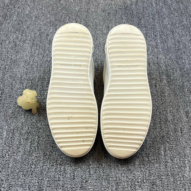 Louis Vuitton Louis Vuitton Classic Logo Round Toe Sneakers - Size US 6.5 / EU 39-40 - 6 Thumbnail