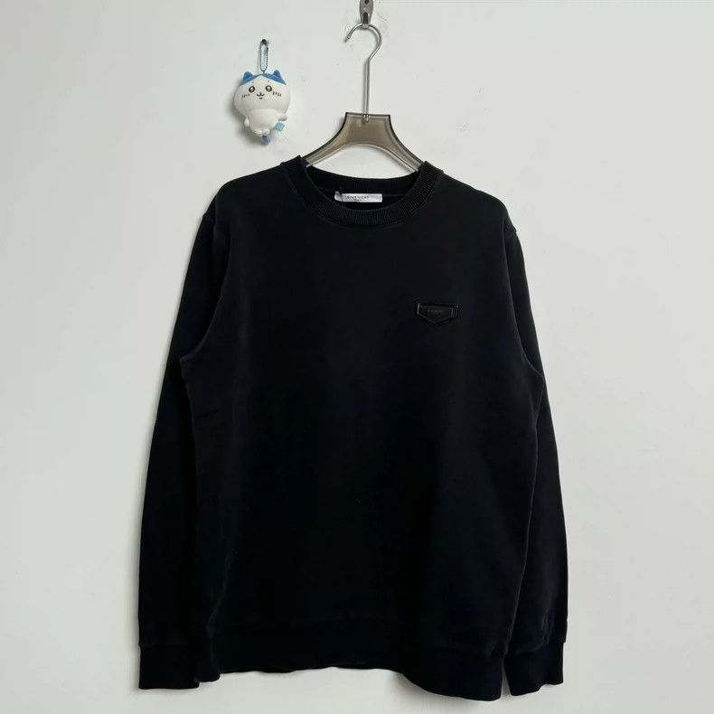 Givenchy Givenchy Small logo sweatshirt with leather tag 2505-Nextar Size US M / EU 48-50 / 2 - 1 Thumbnail