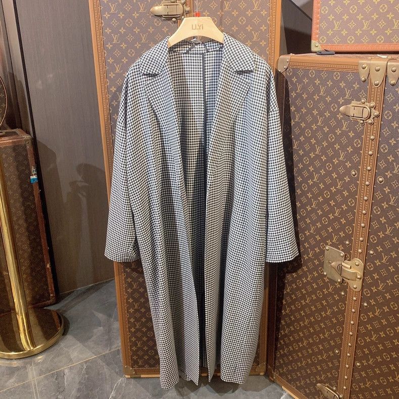 Max Mara Max Mara coat Size M / US 6-8 / IT 42-44 - 1 Thumbnail