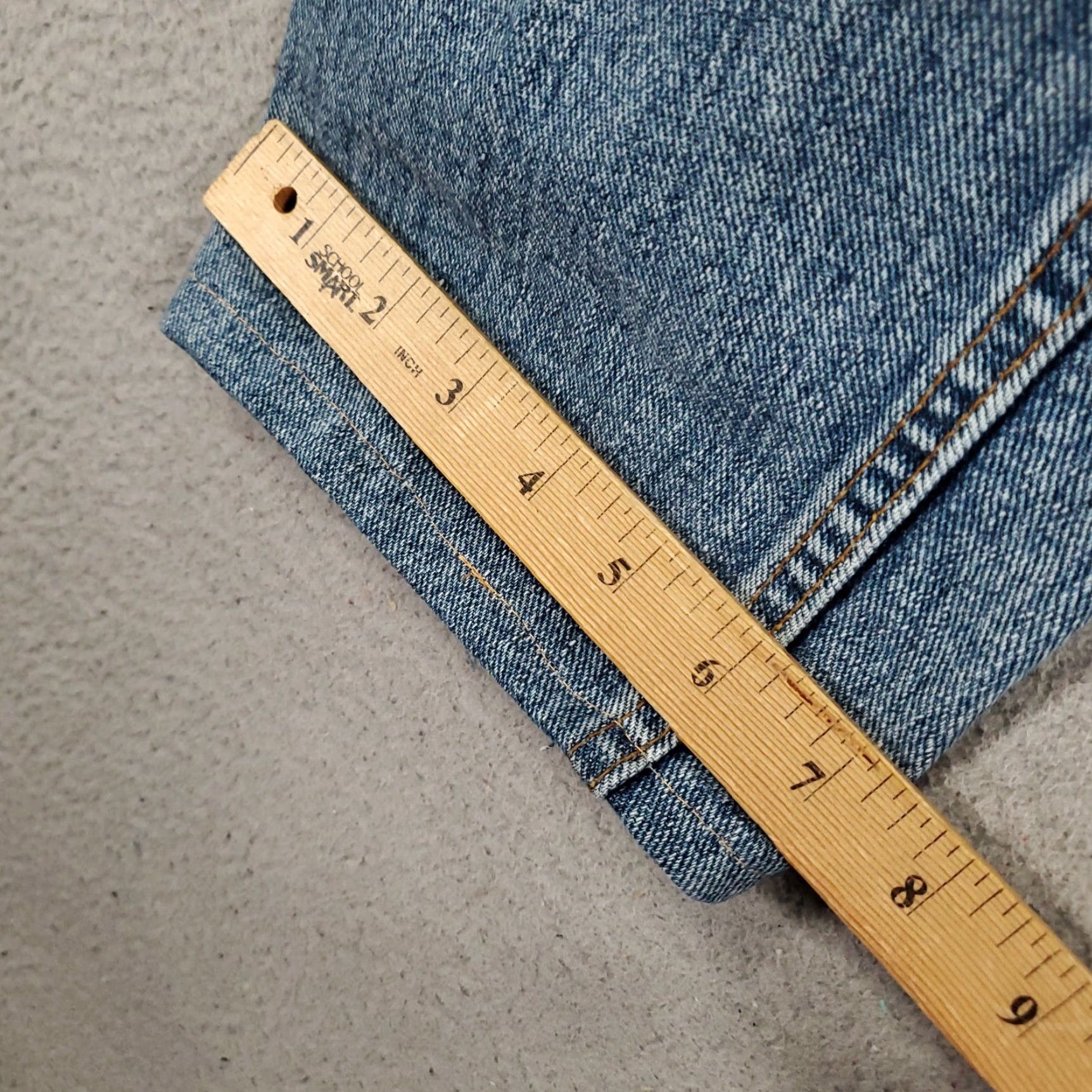 Levi's VINTAGE Levi's Jeans Mens 36 Relaxed Fit 550 Blue Distressed USA Hemmed 36x39 Size US 36 / EU 52 - 6 Thumbnail