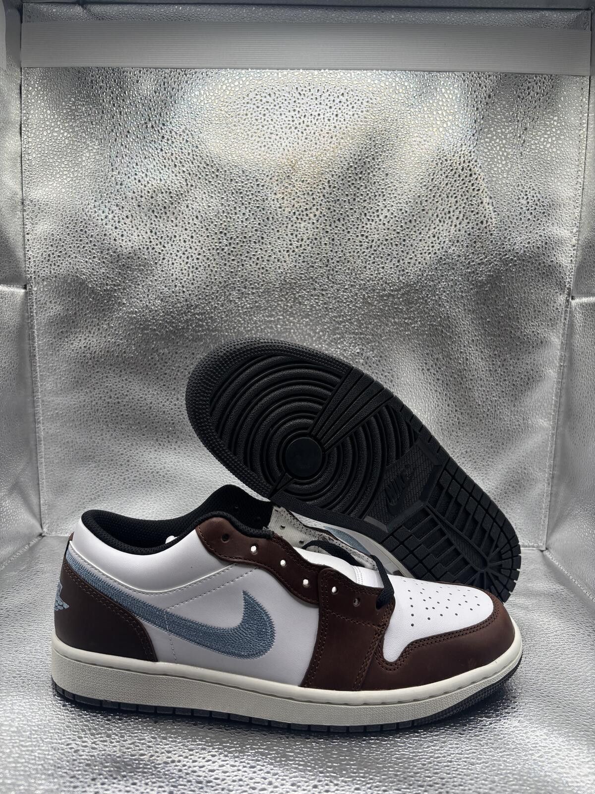 Jordan Brand Air Jordan 1 low SE brown blue grey Size US 9 / EU 42 - 1 Thumbnail