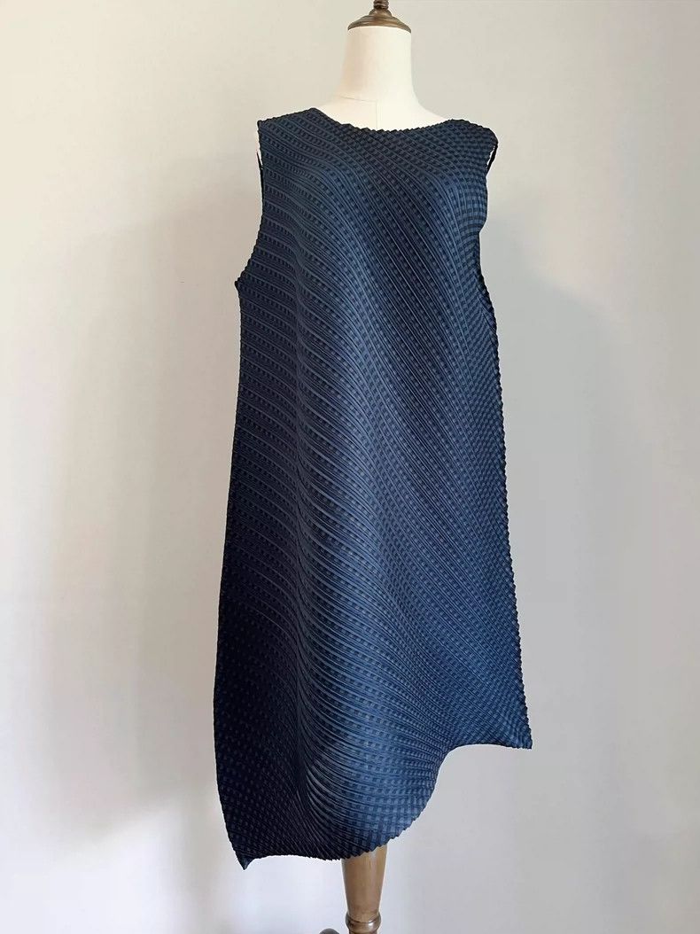 Issey Miyake Issey Miyake Round dress Size L / US 10 / IT 46 - 3 Thumbnail