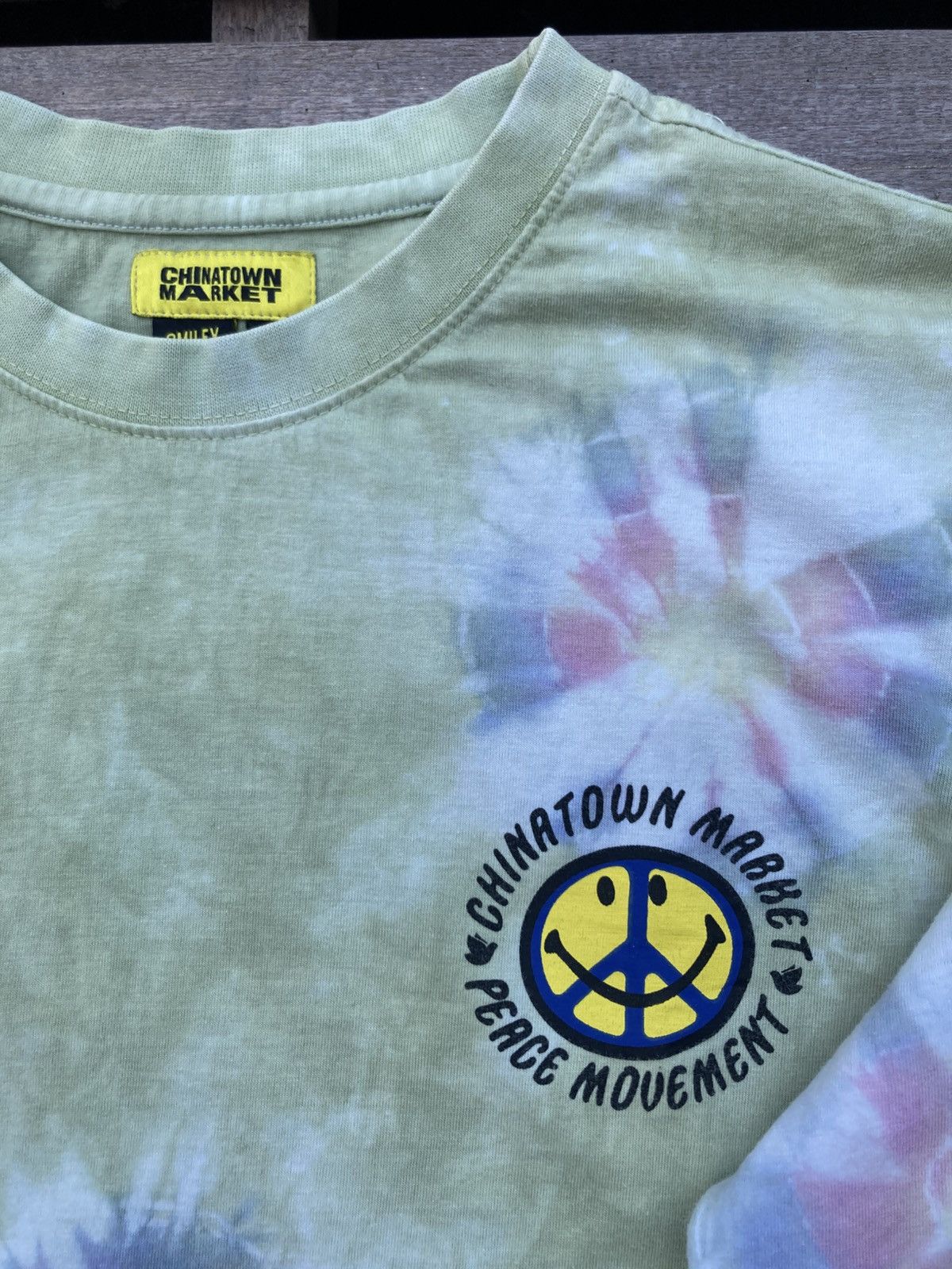 Other Chinatown Market x Smiley 'Peace Movement' T Shirt Size US L / EU 52-54 / 3 - 6 Thumbnail