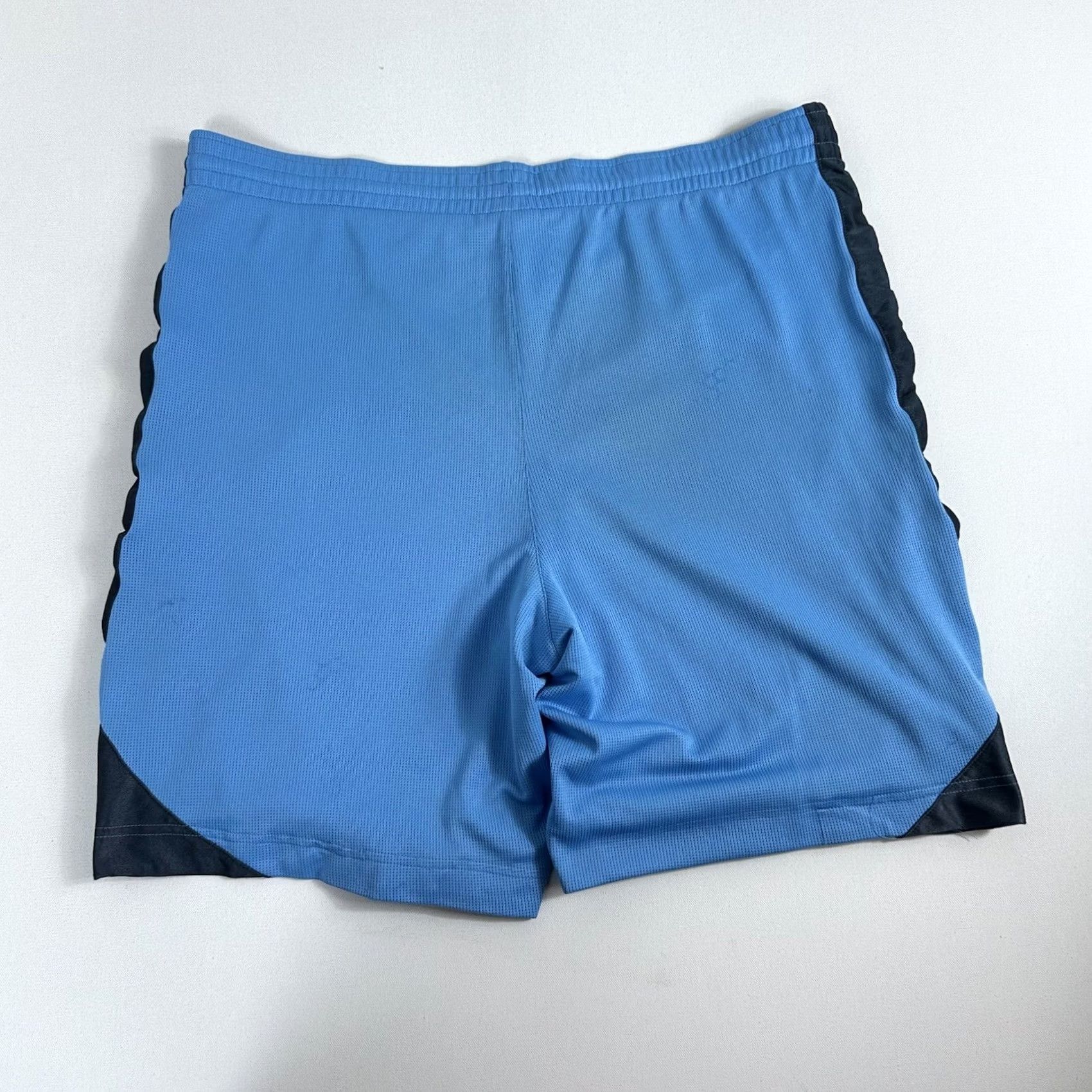 Nike VINTAGE Nike Basketball Shorts Mens L Blue Gray Tag Activewear Gym Size US 33 - 7 Thumbnail