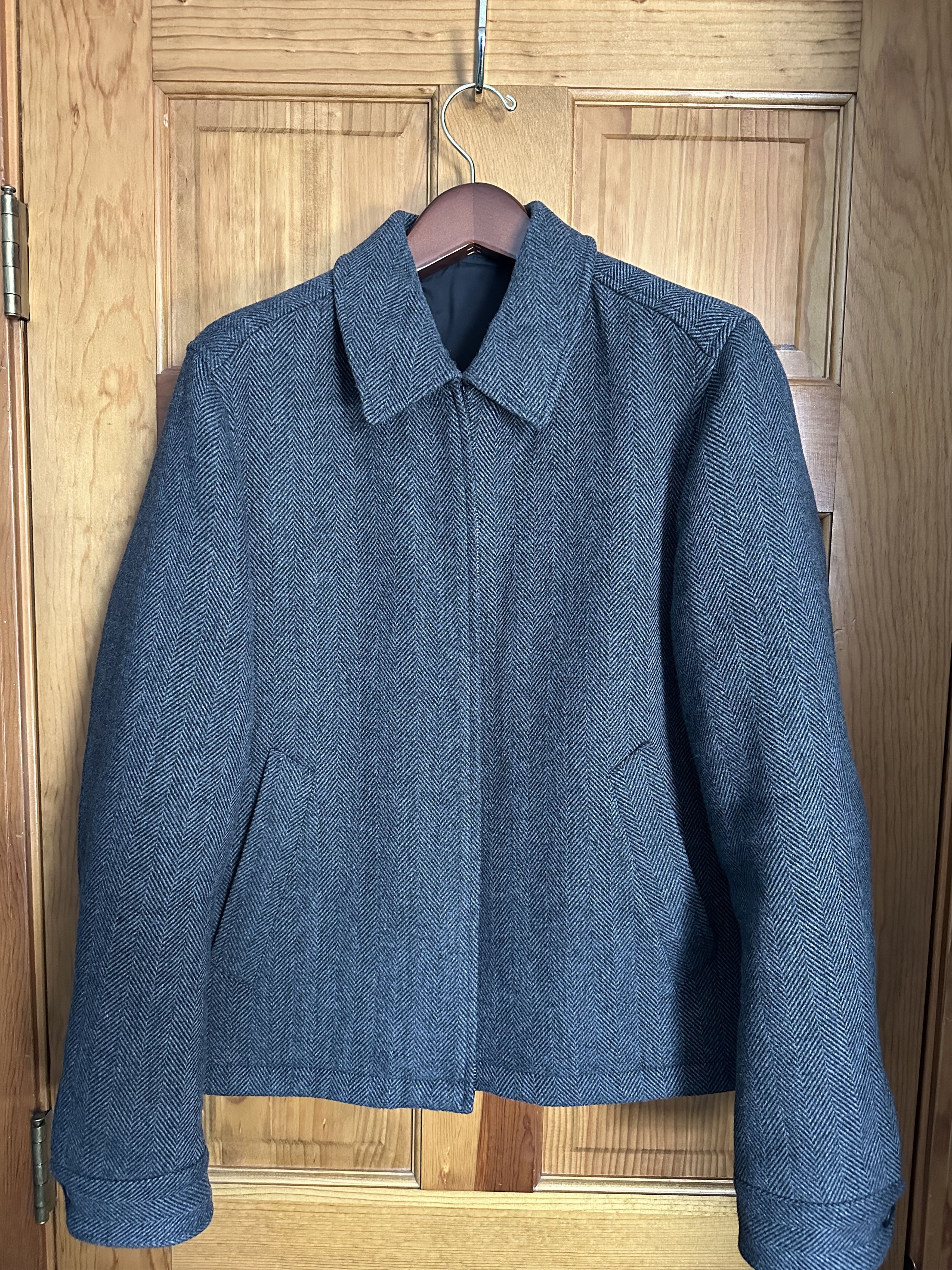 Uniqlo Single Collar Short Blouson – Grey Herringbone Size US S / EU 44-46 / 1 - 1 Preview