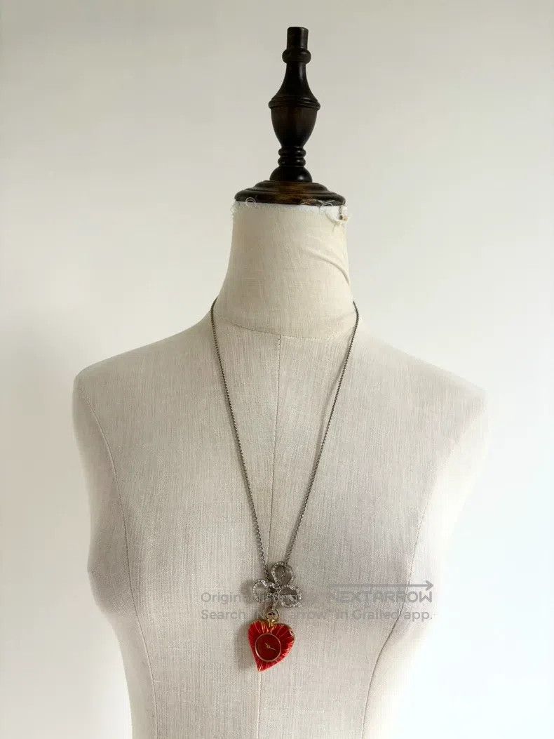 Vivienne Westwood Vivienne Westwood Bow Tie Heart Pendant Necklace Size ONE SIZE - 7 Thumbnail