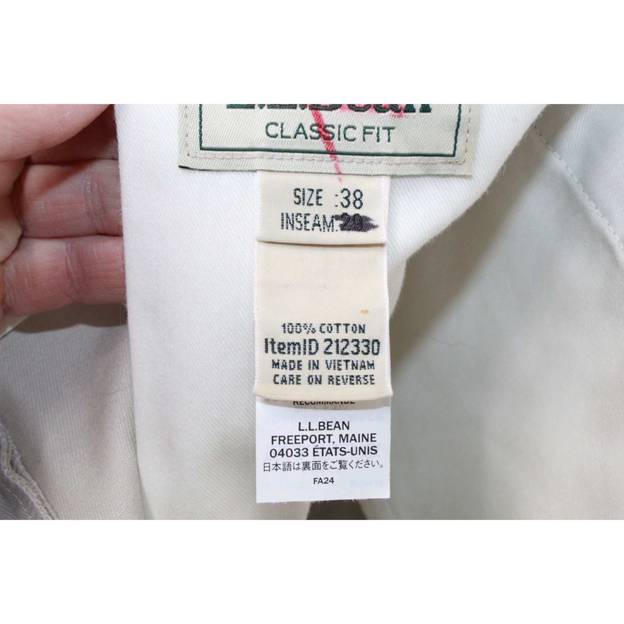 L.L. Bean LL Bean Men's Wrinkle Free Double L Chinos Classic Fit 38 Size US 38 / EU 54 - 8 Thumbnail