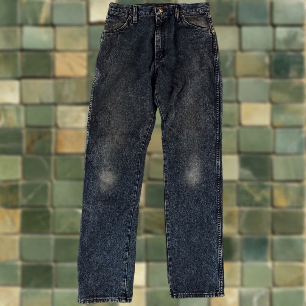 Wrangler VINTAGE Wrangler 13MWZ Jeans Mens 31x34 Black Acid Wash Denim Straight 70s 80s VTG Wrangler 32x34 Actual Mens Size US 31 - 1 Thumbnail