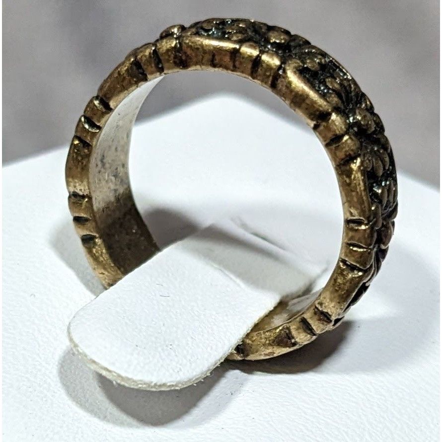 Other Fairycore Floral Antiqued Gold Tone Ring Size 5 3/4 Size ONE SIZE - 8 Thumbnail