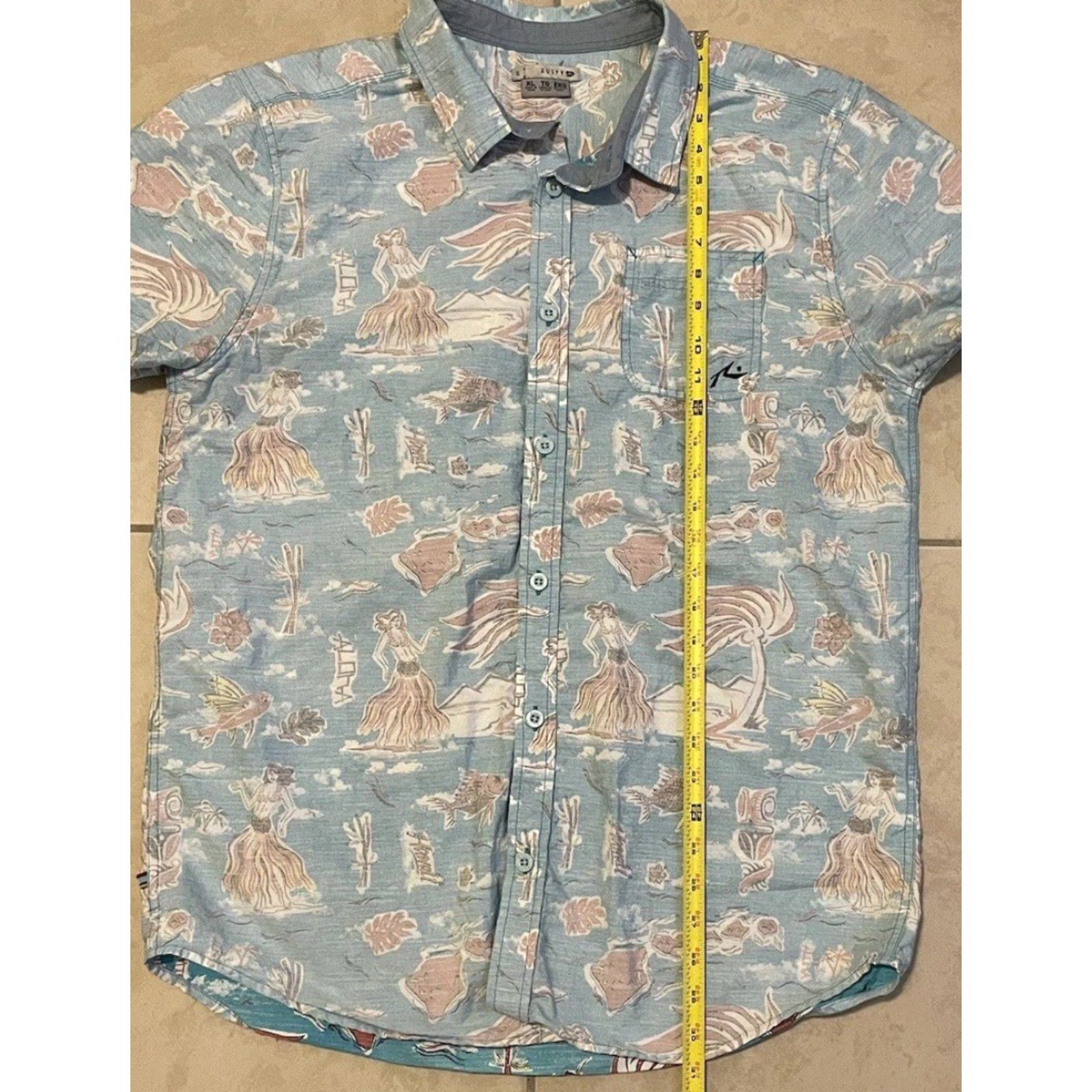 Quiksilver VINTAGE Quiksilver Button-Up Shirt XL Blue Short Sleeve Collared 70s 80s Vaporwave Grunge Surf Skate Ocean Pacific Hero Beach Casual Mens Size US XL / EU 56 / 4 - 7 Thumbnail