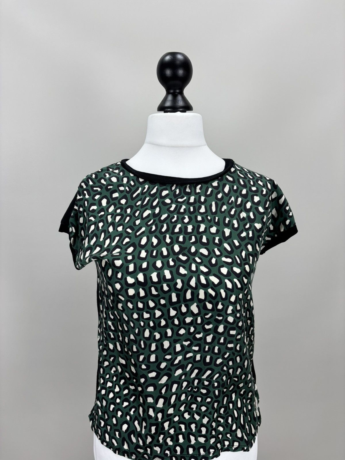 Moncler Womens t shirt silk Moncler Size S Color Green/Black Size S / US 4 / IT 40 - 2 Thumbnail